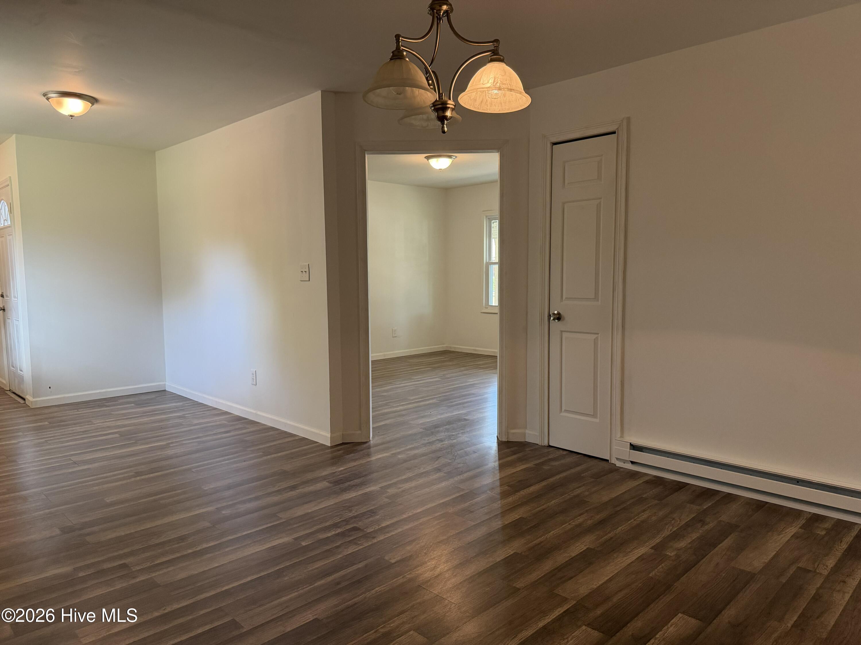 100565098 | Photo 13