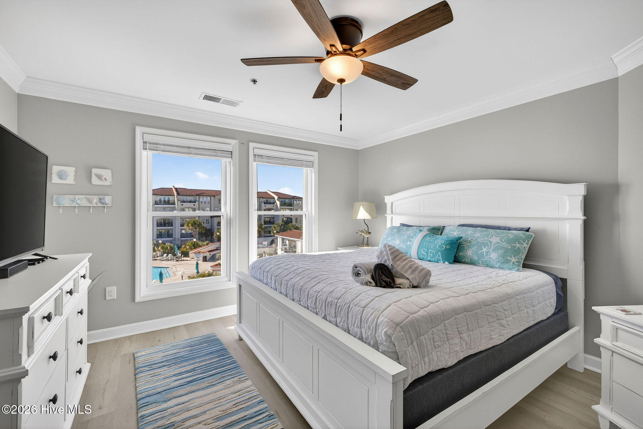 100550000 | Photo 18