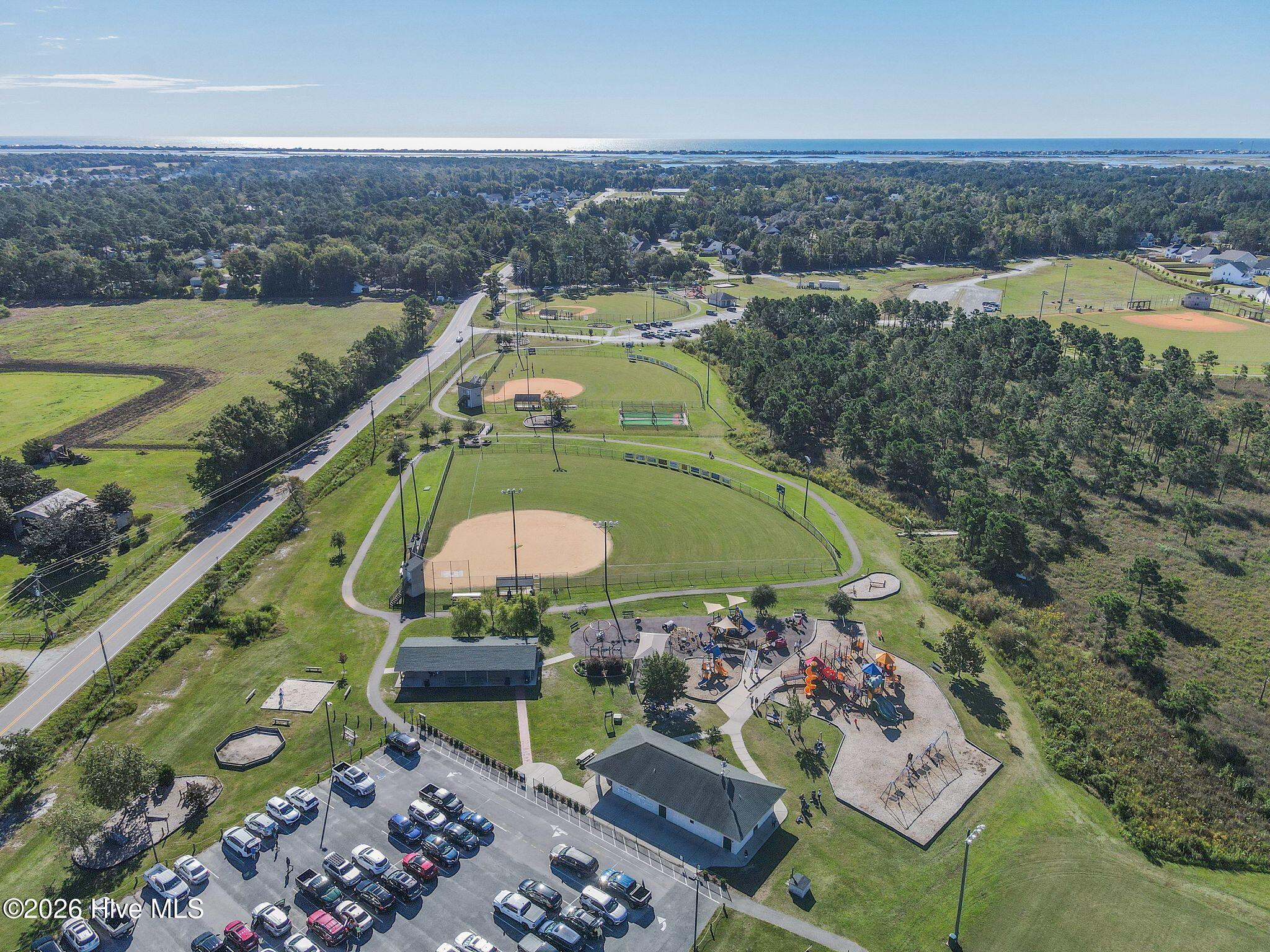 100564498 | Photo 54