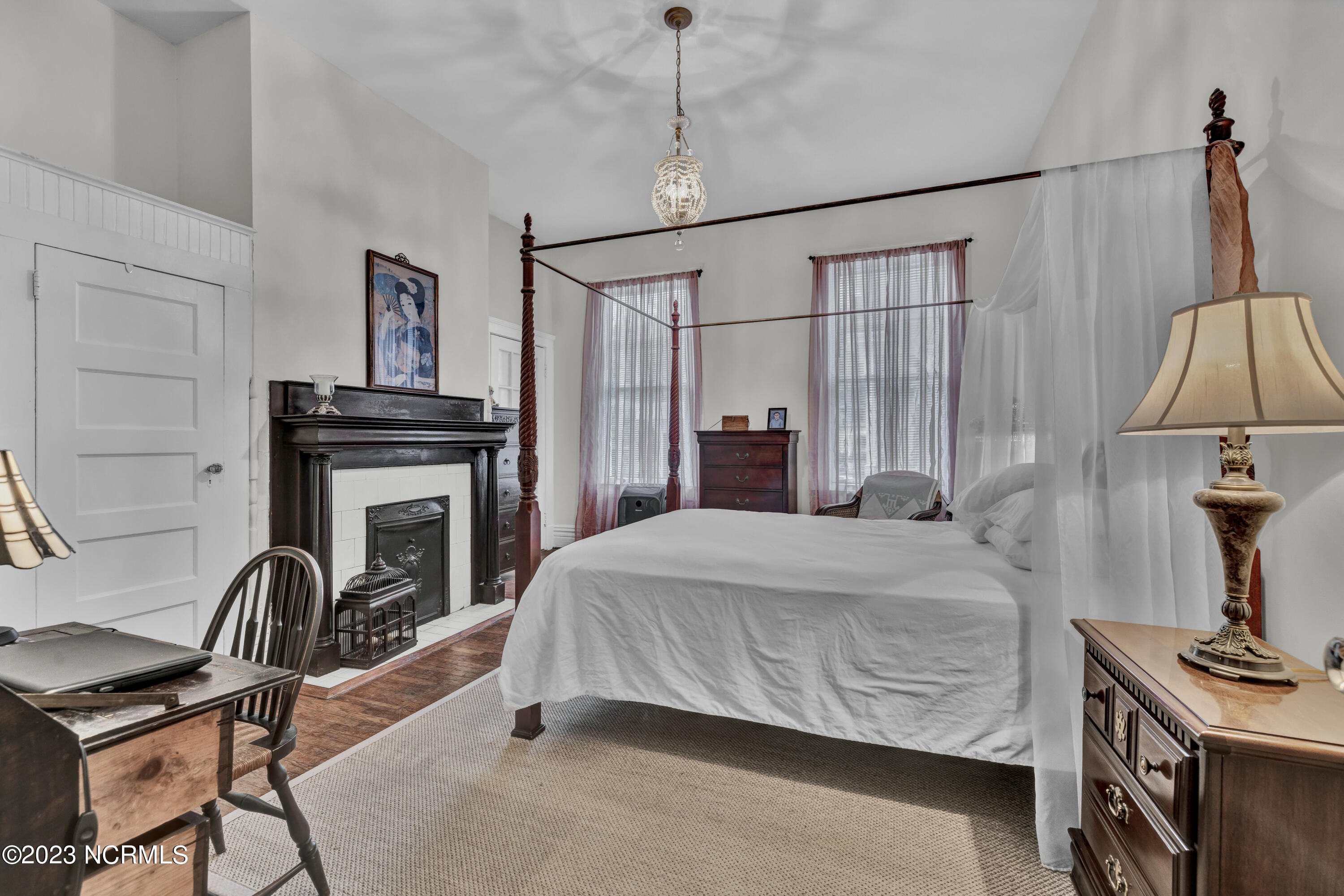 106 S 5th Avenue, Wilmington, NC 28401 – photo 18: First Floor Bedroom 1