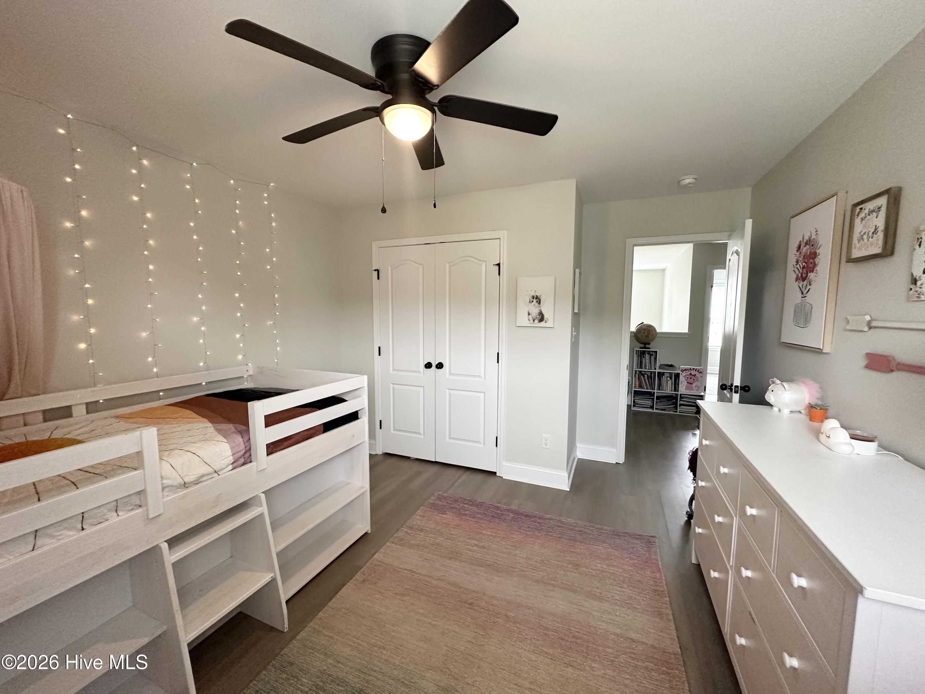 100563138 | Photo 83