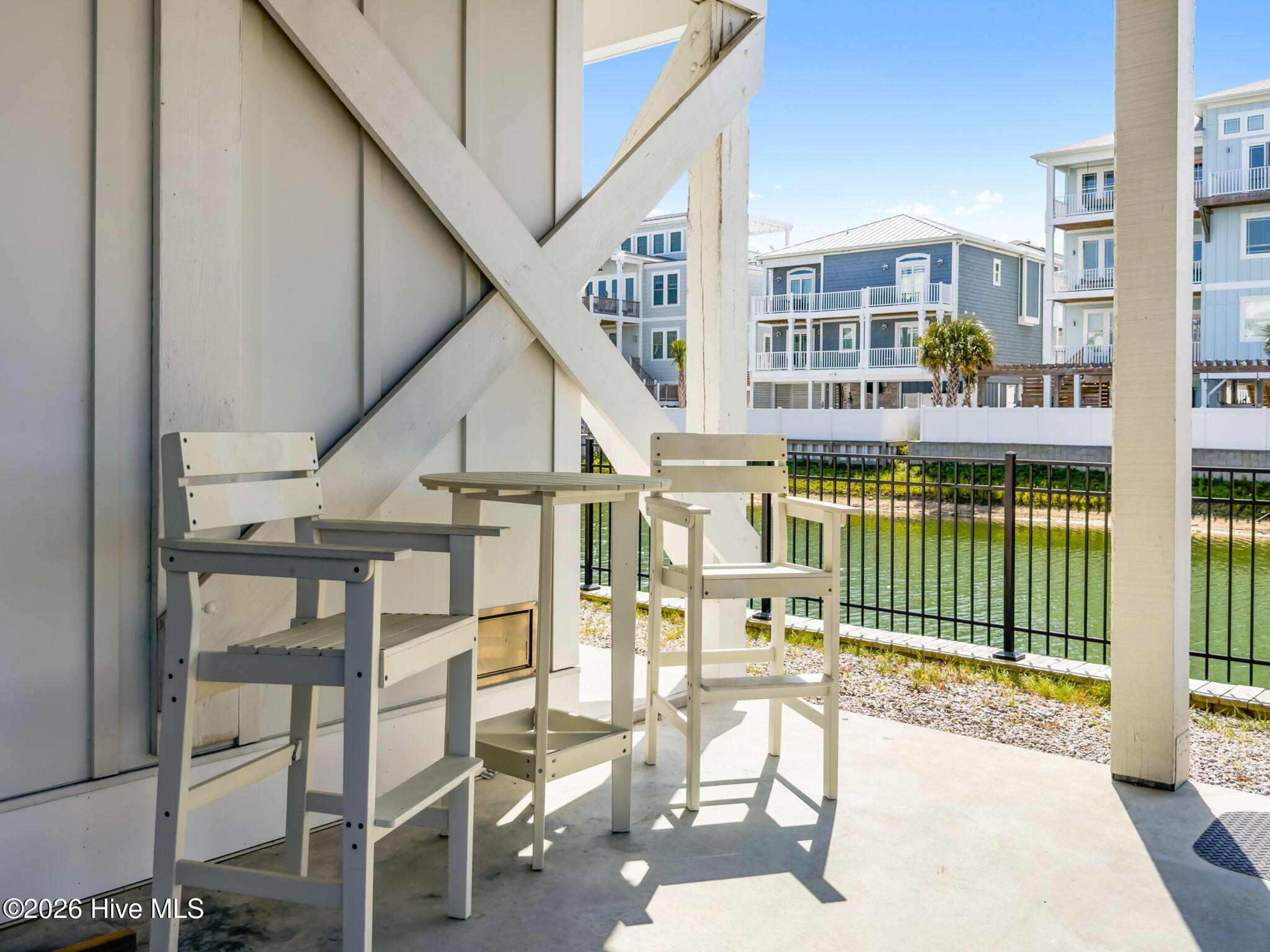 100564964 | Photo 58