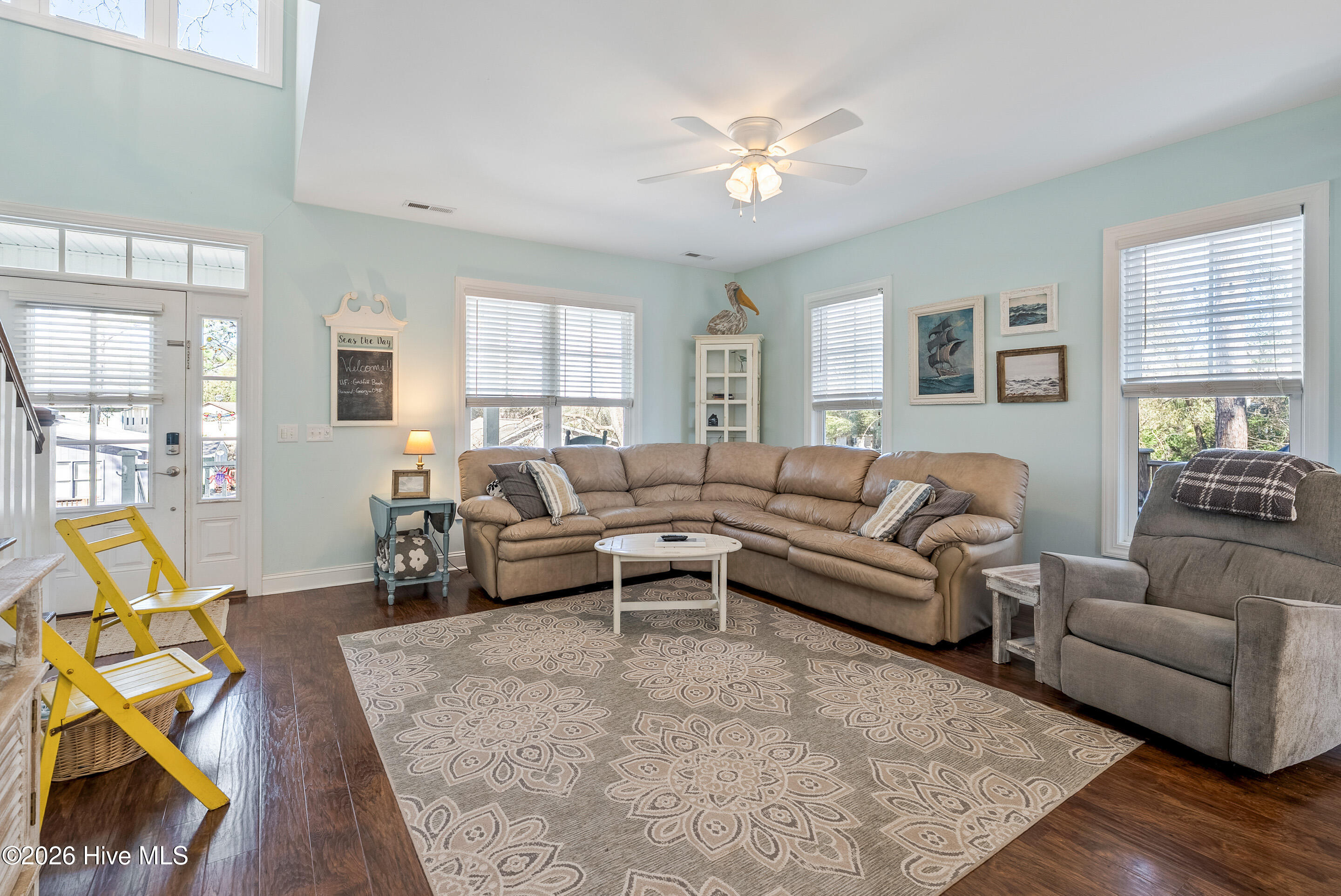 100551312 | Photo 10