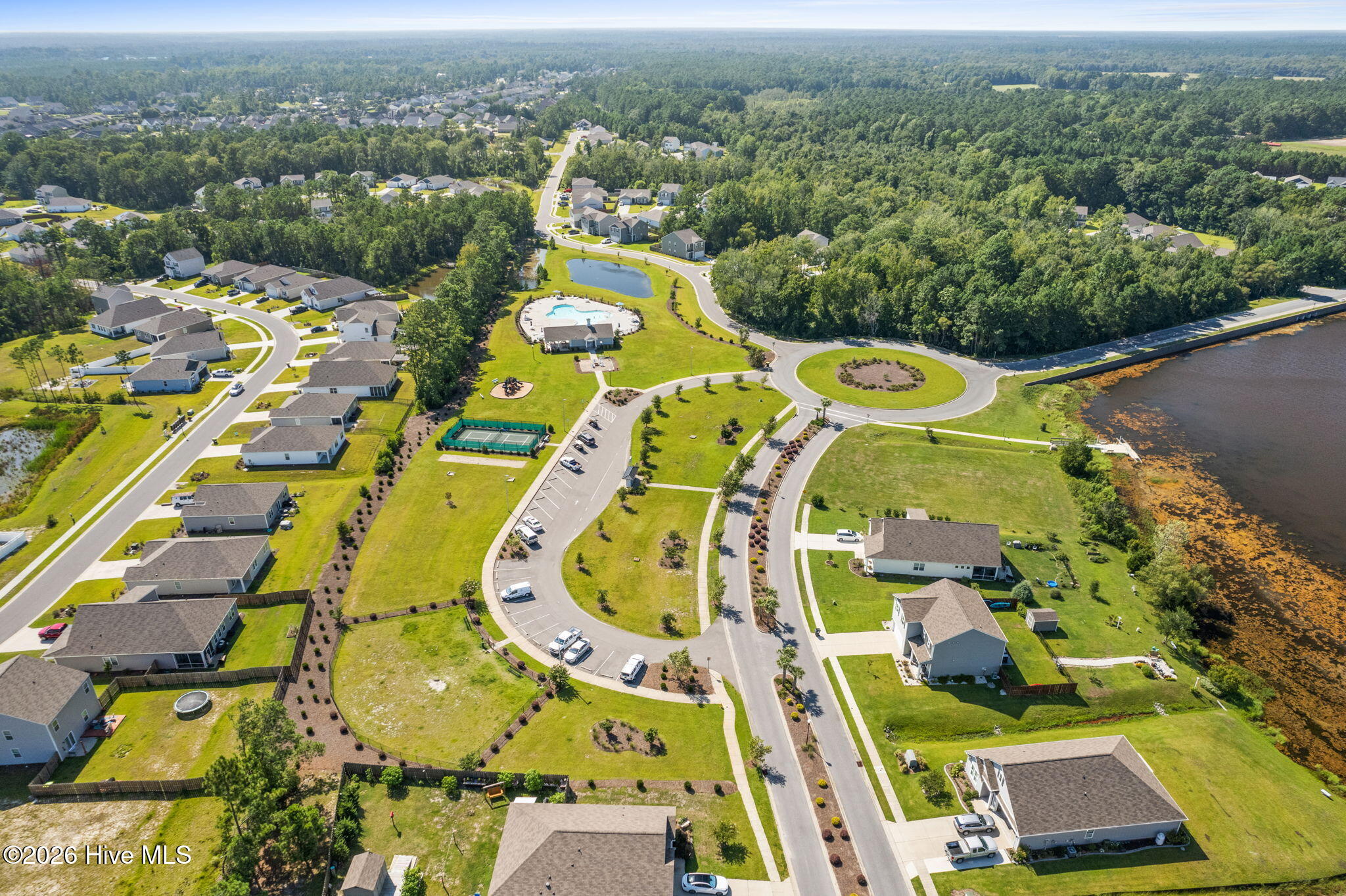 100564193 | Photo 48