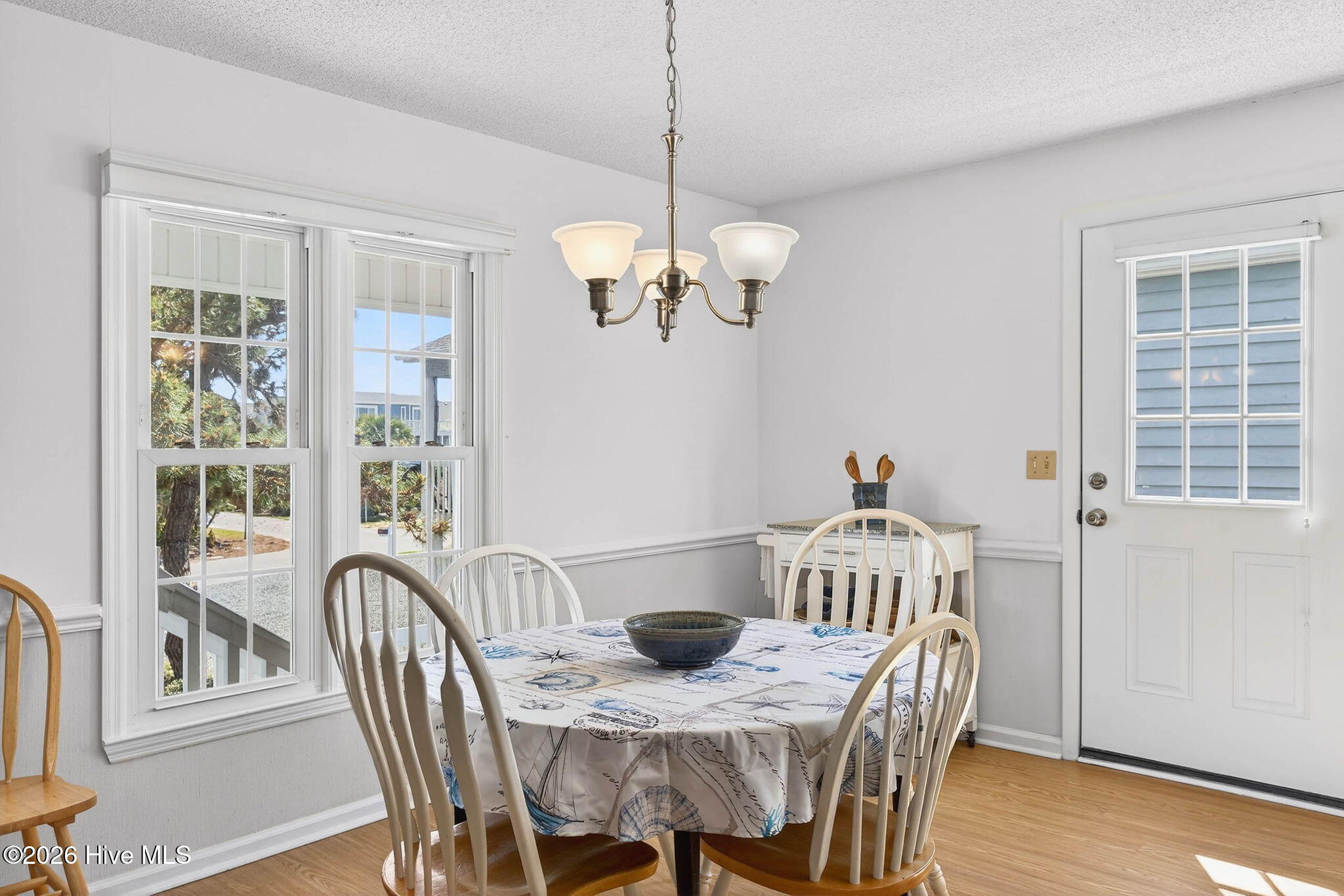 100564703 | Photo 12