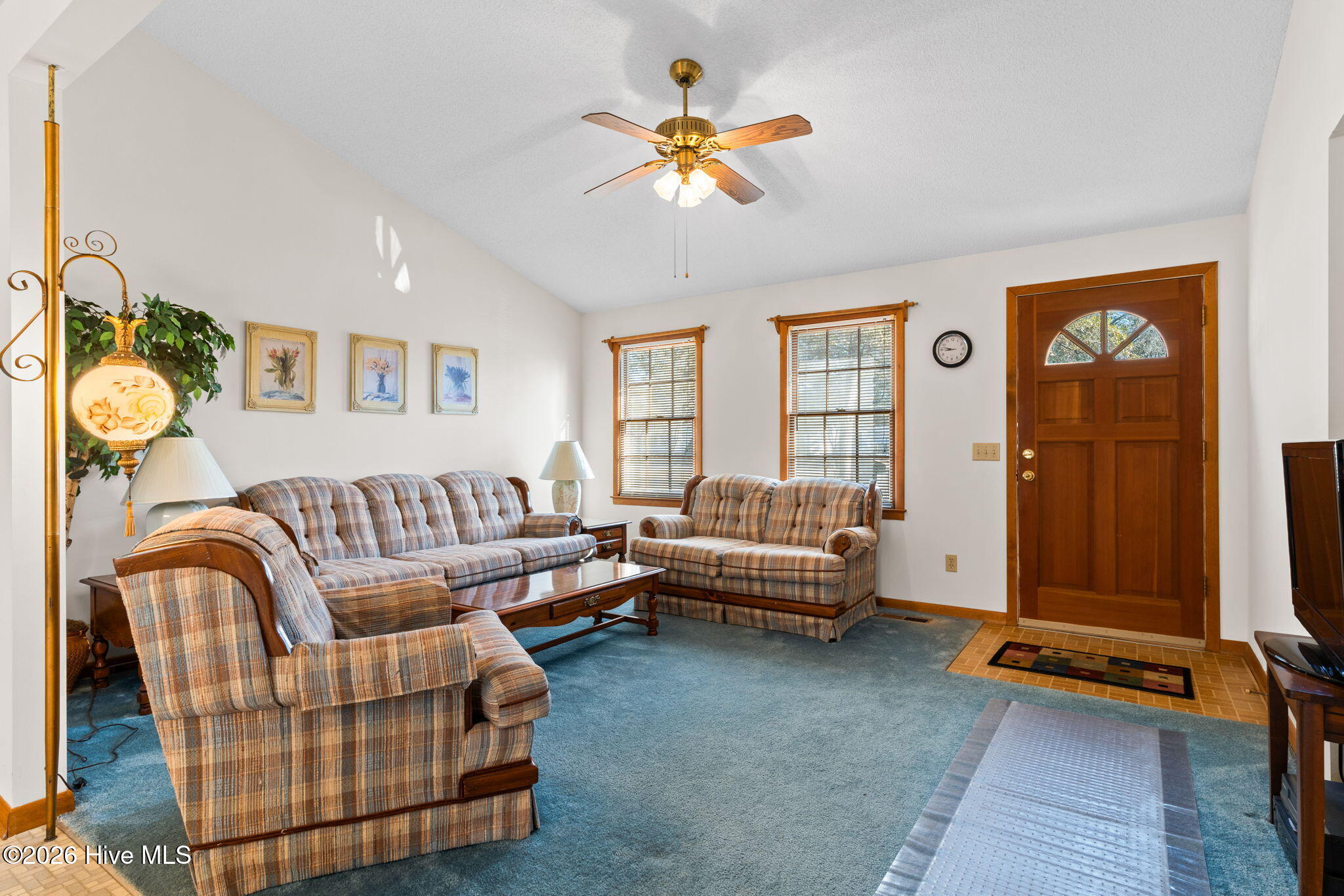 100551334 | Photo 29