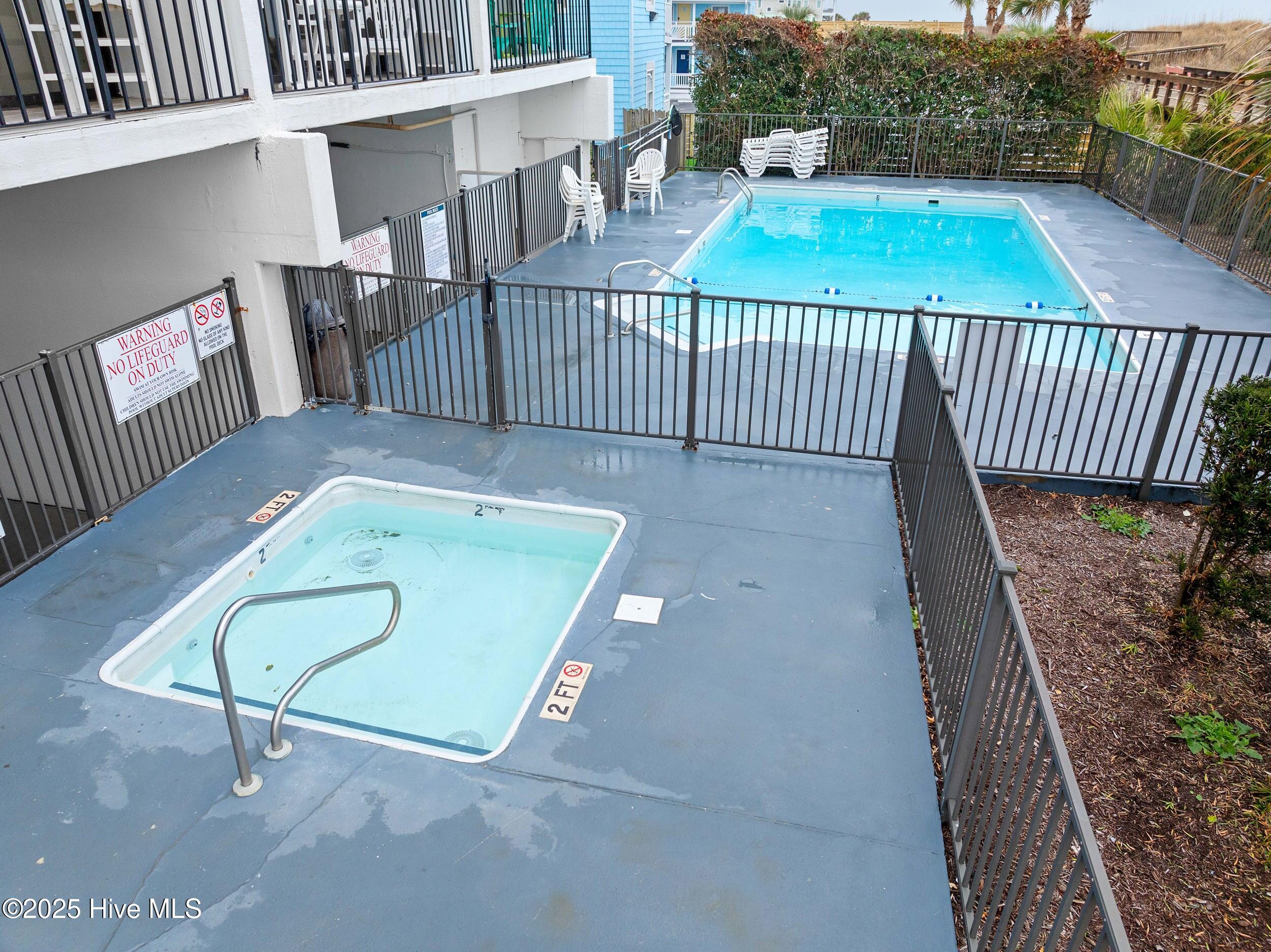 100490591 | Photo 36