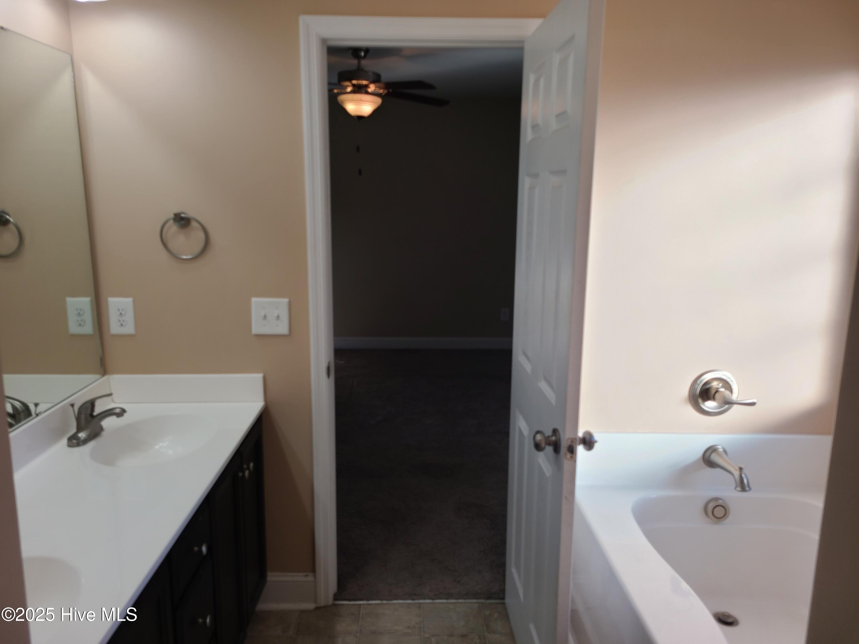 100539492 | Photo 24