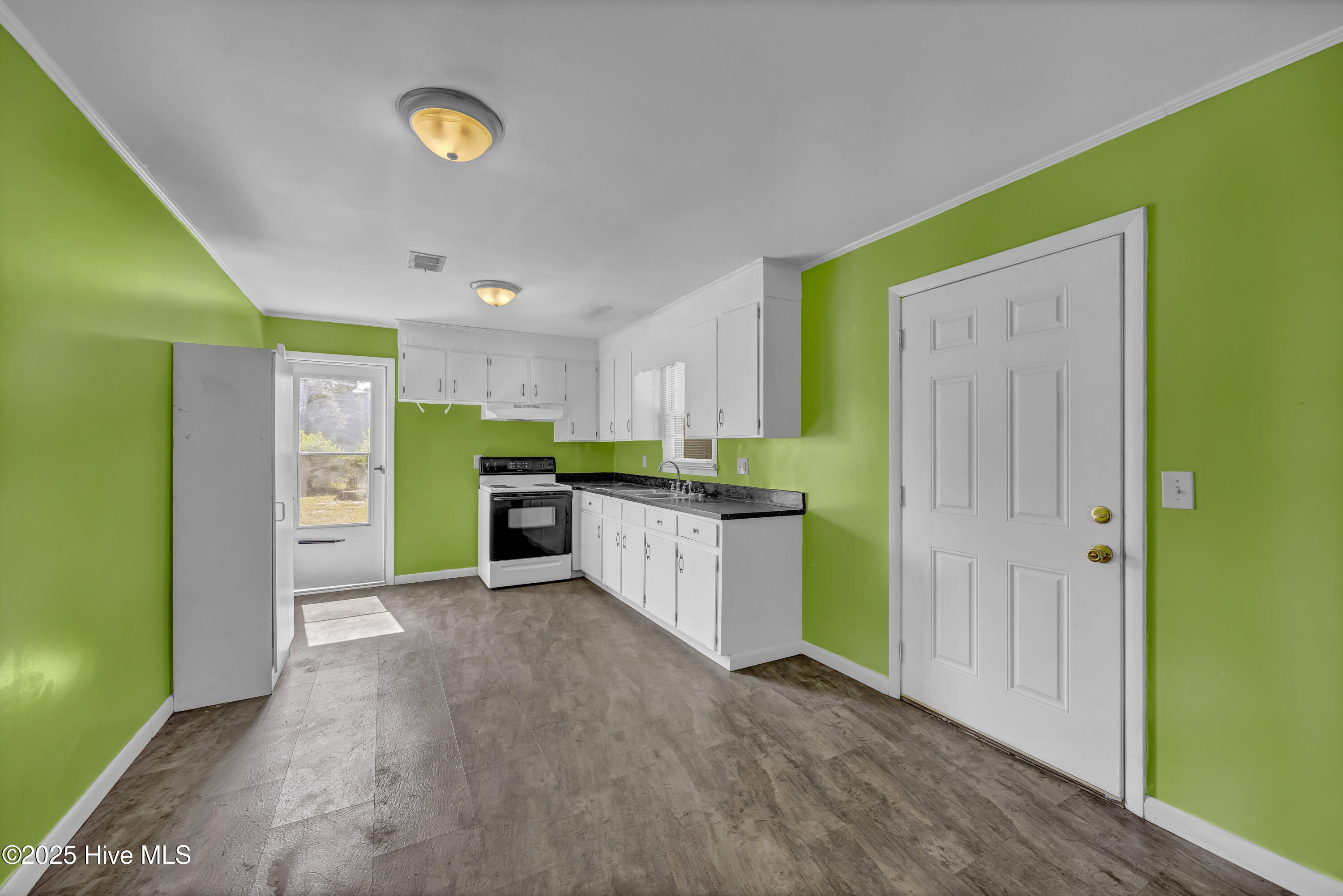 209 Lancaster Road, Wilmington, NC 28409 – photo 5: 007_img_3391_137