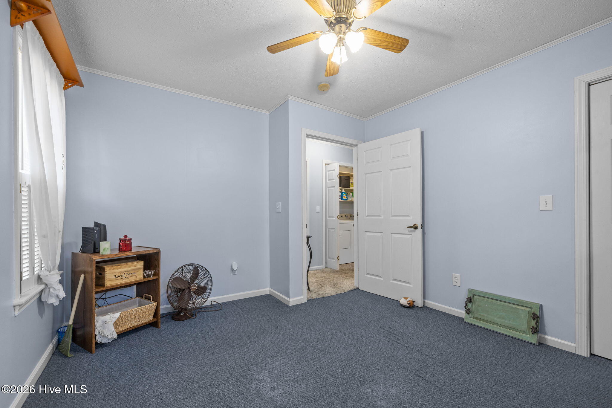 585 Roberts Road,Newport