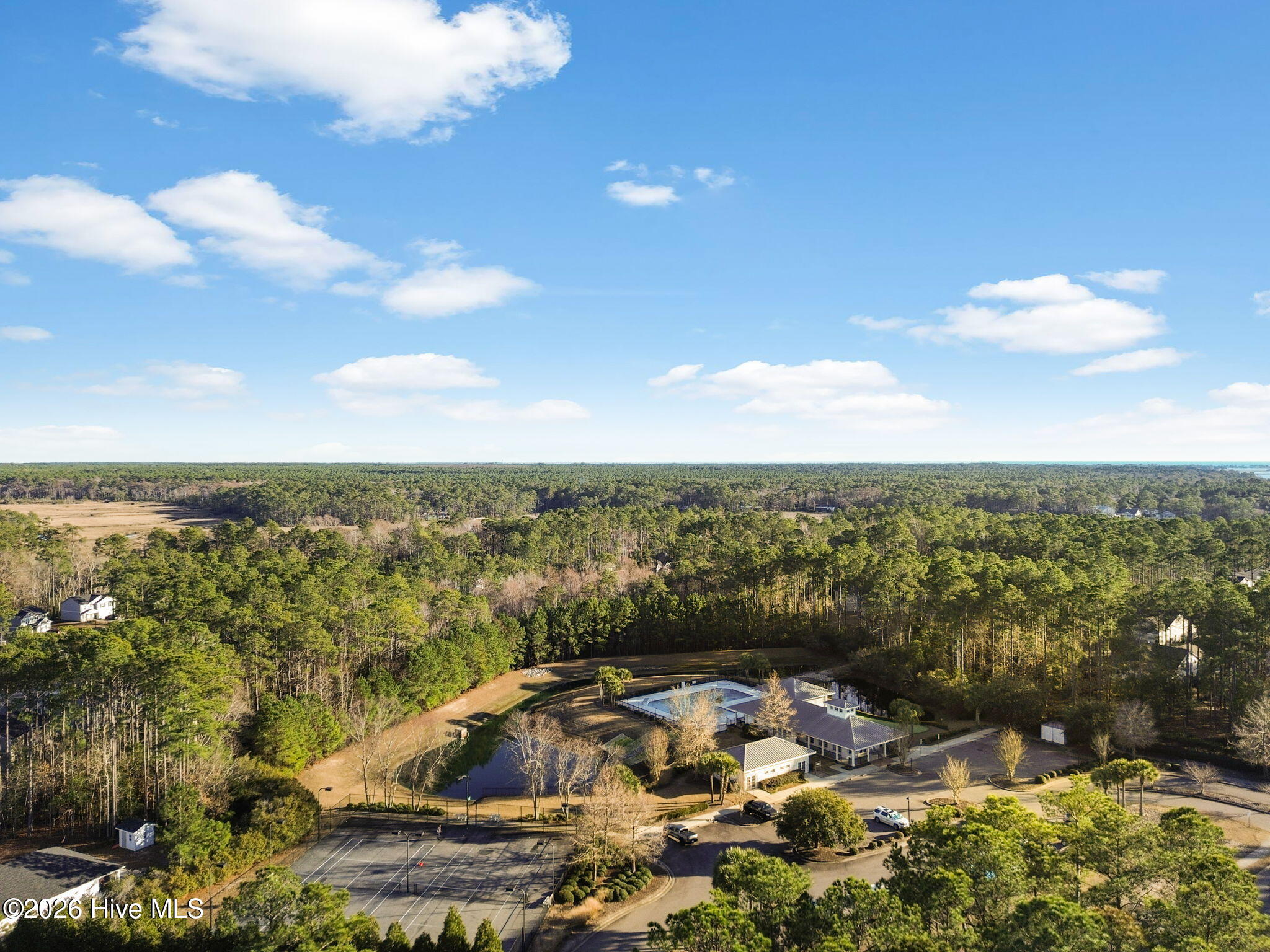 100549288 | Photo 34