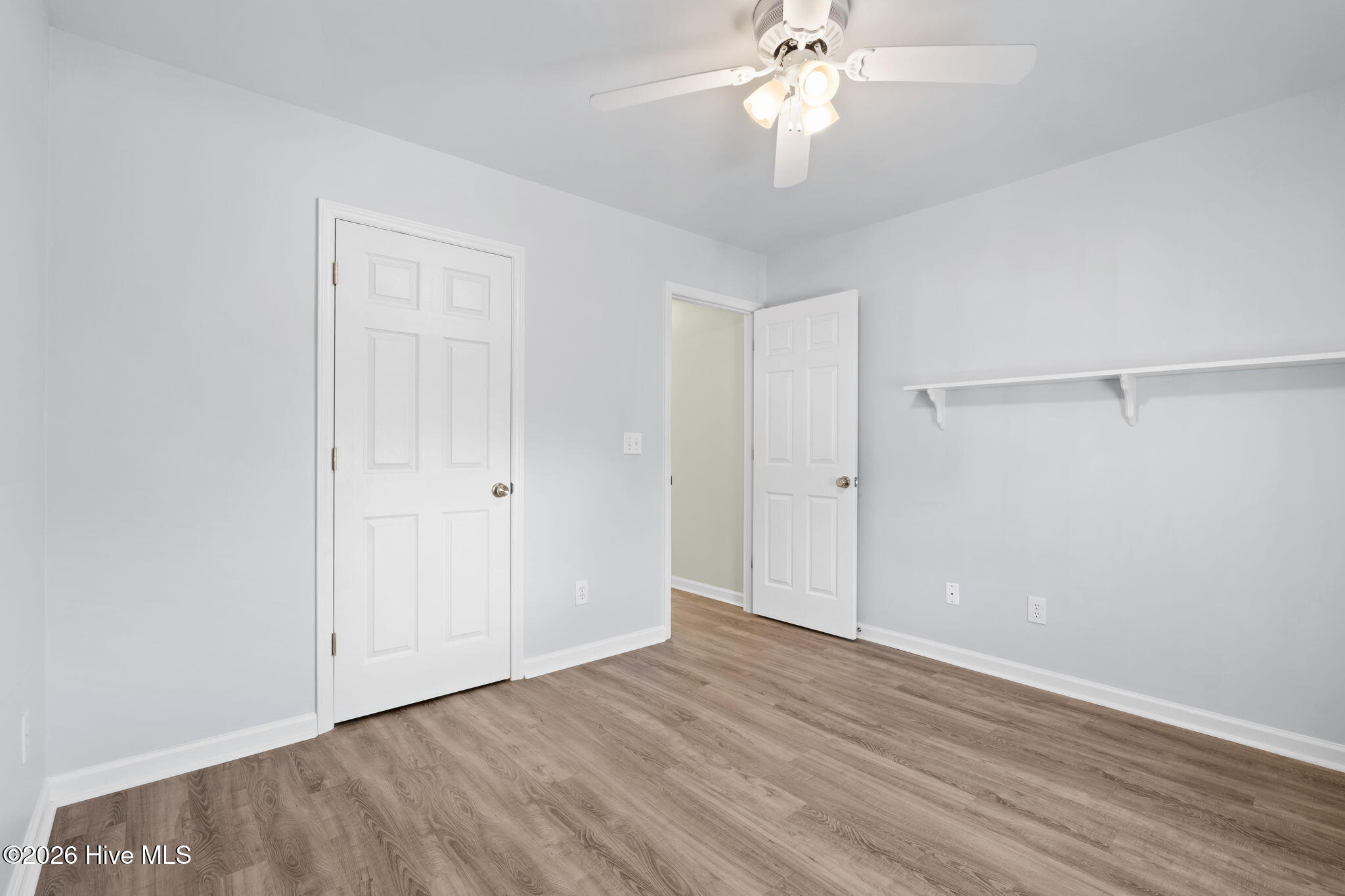 100553863 | Photo 31