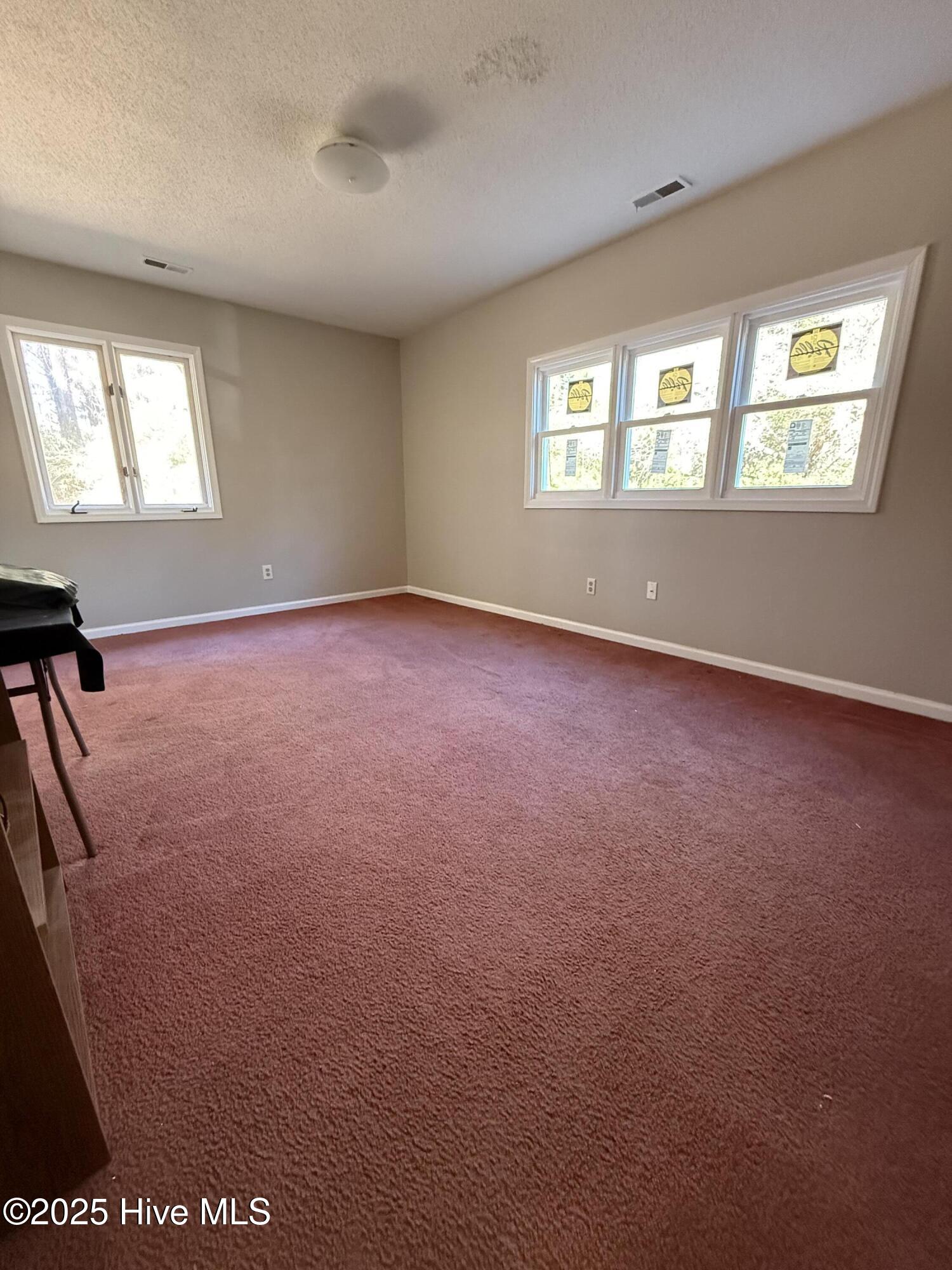 100529149 | Photo 16