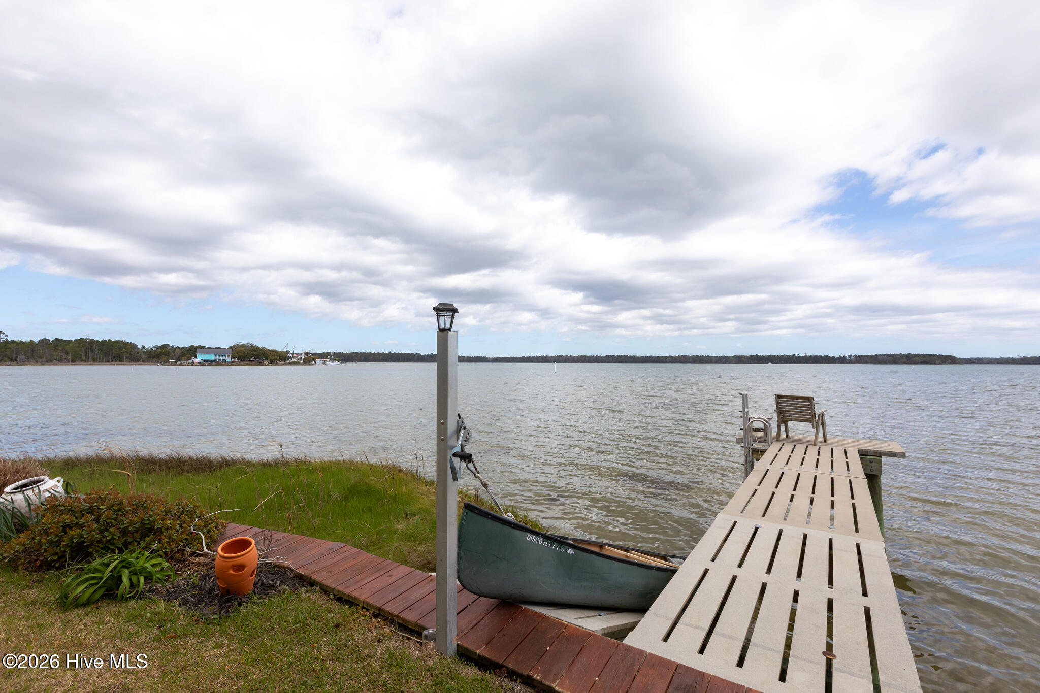 100565718 | Photo 58