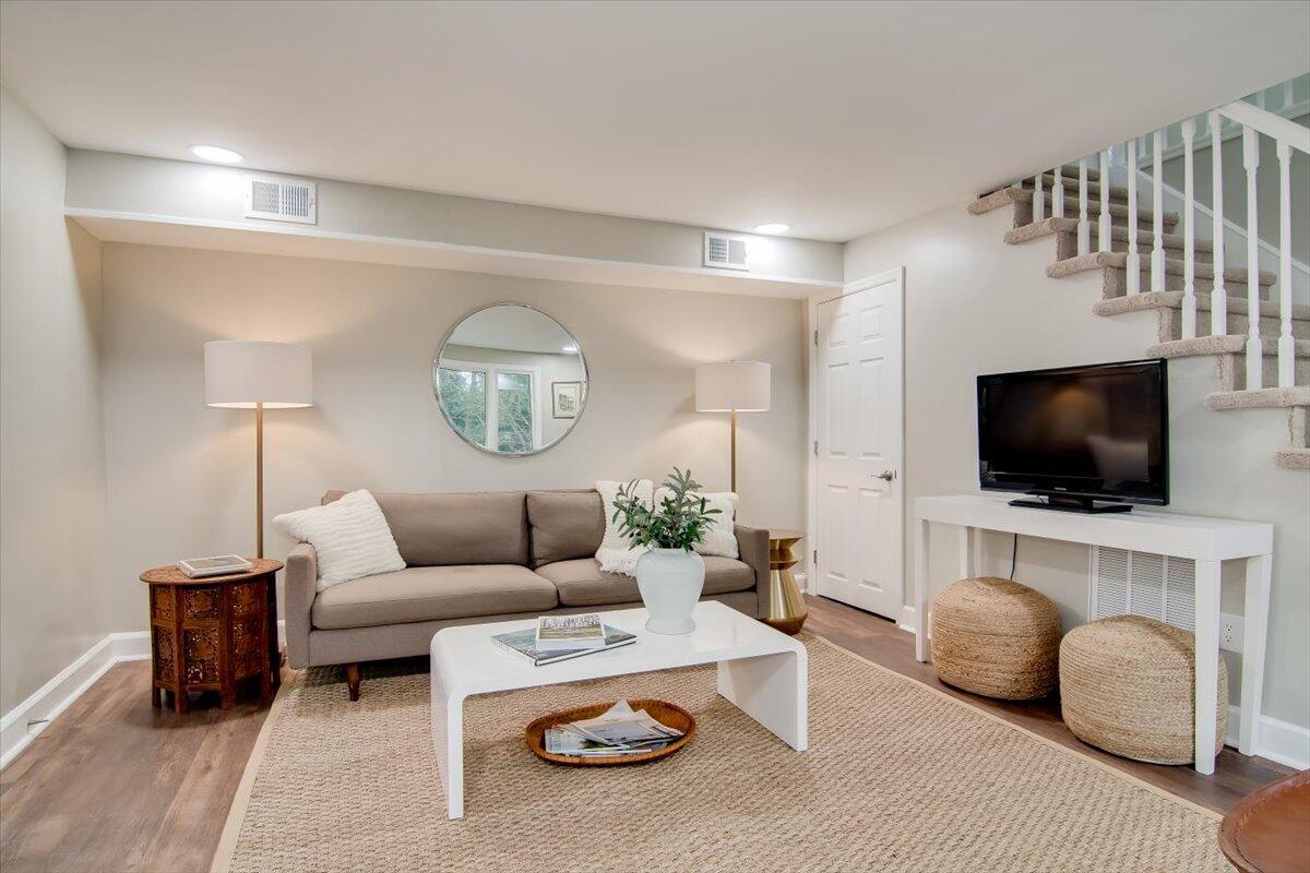 2303 Laurel Lane