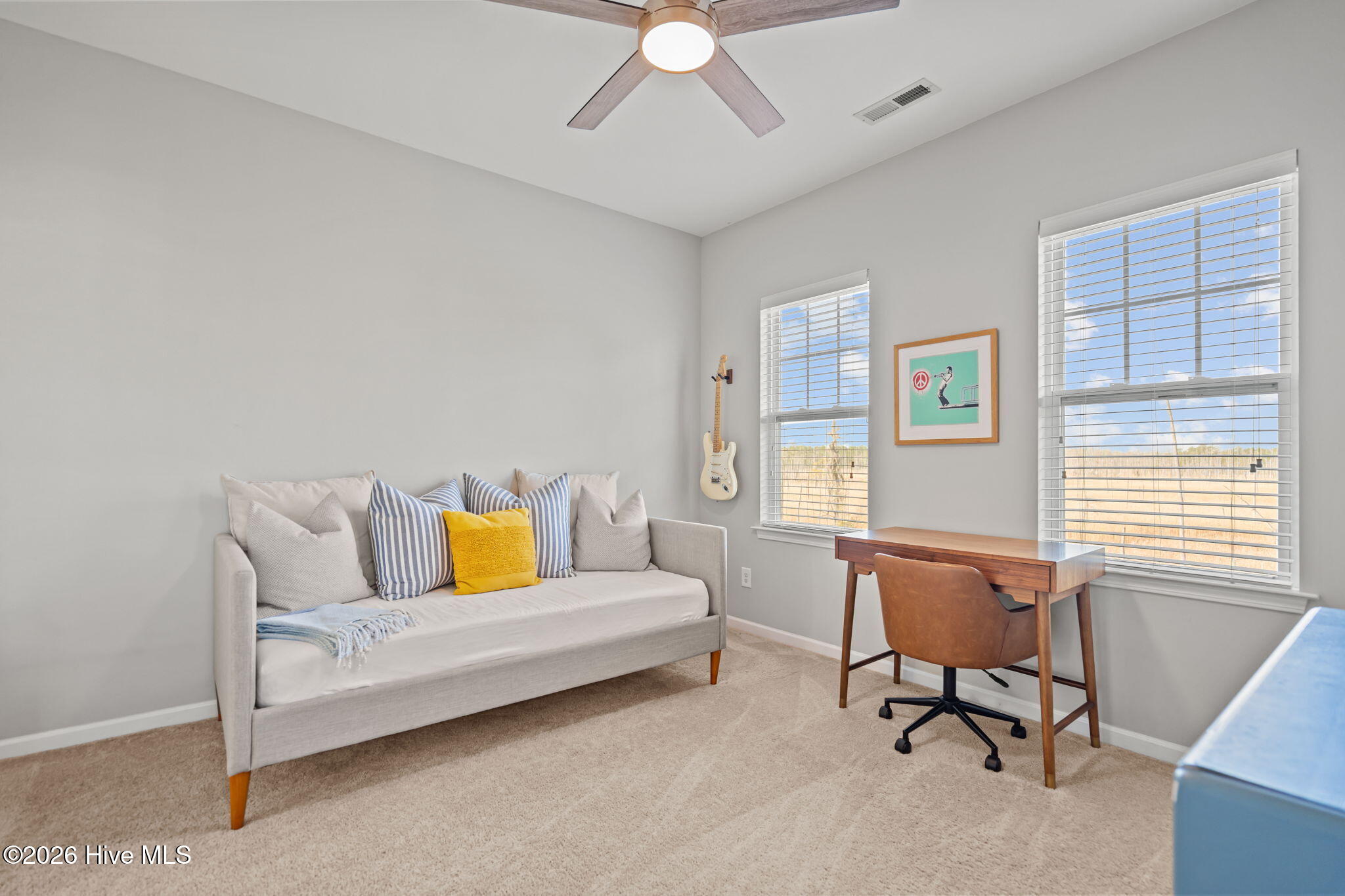 100560922 | Photo 31