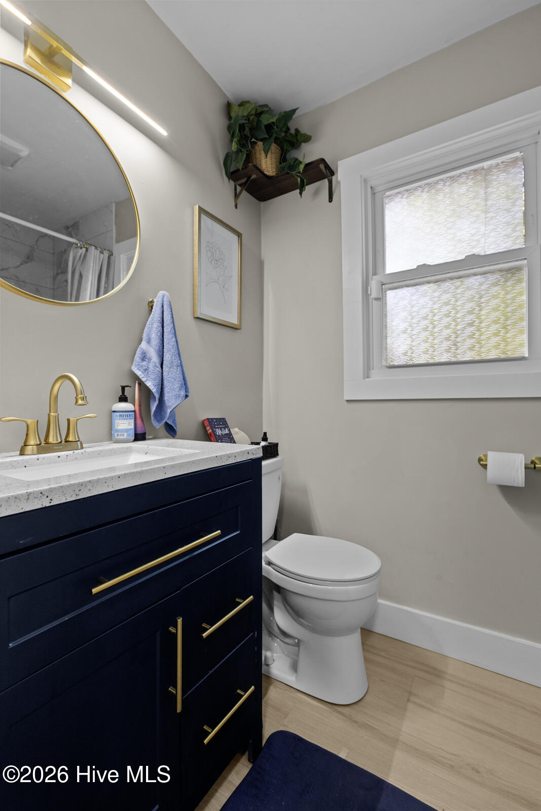 100565644 | Photo 13