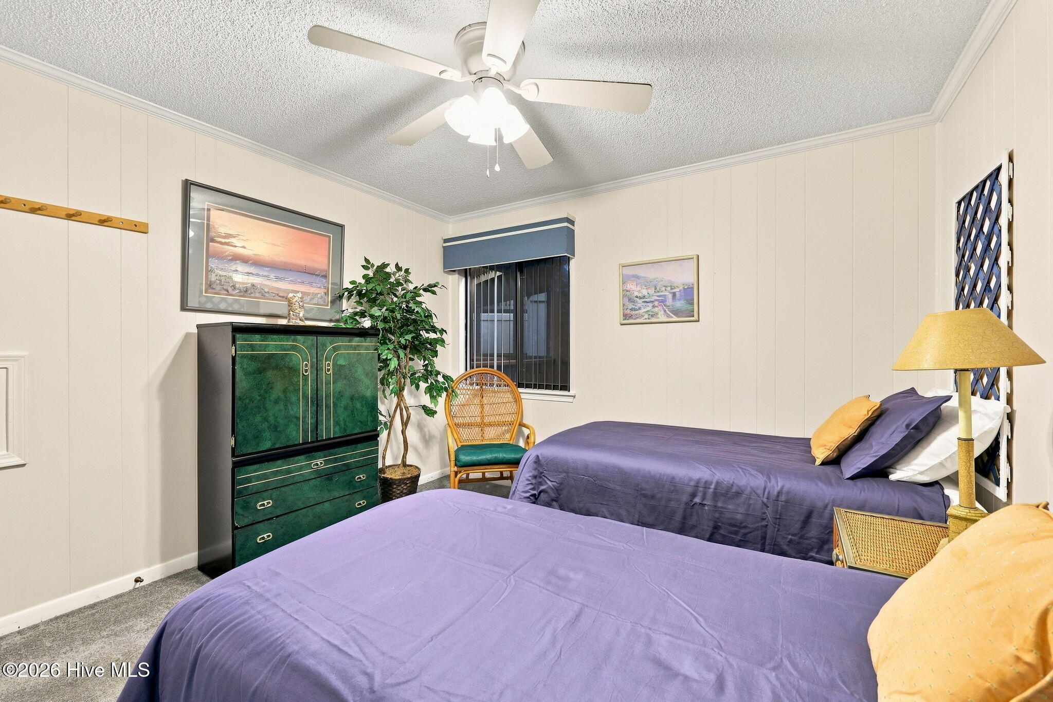 301 Commerce Way 