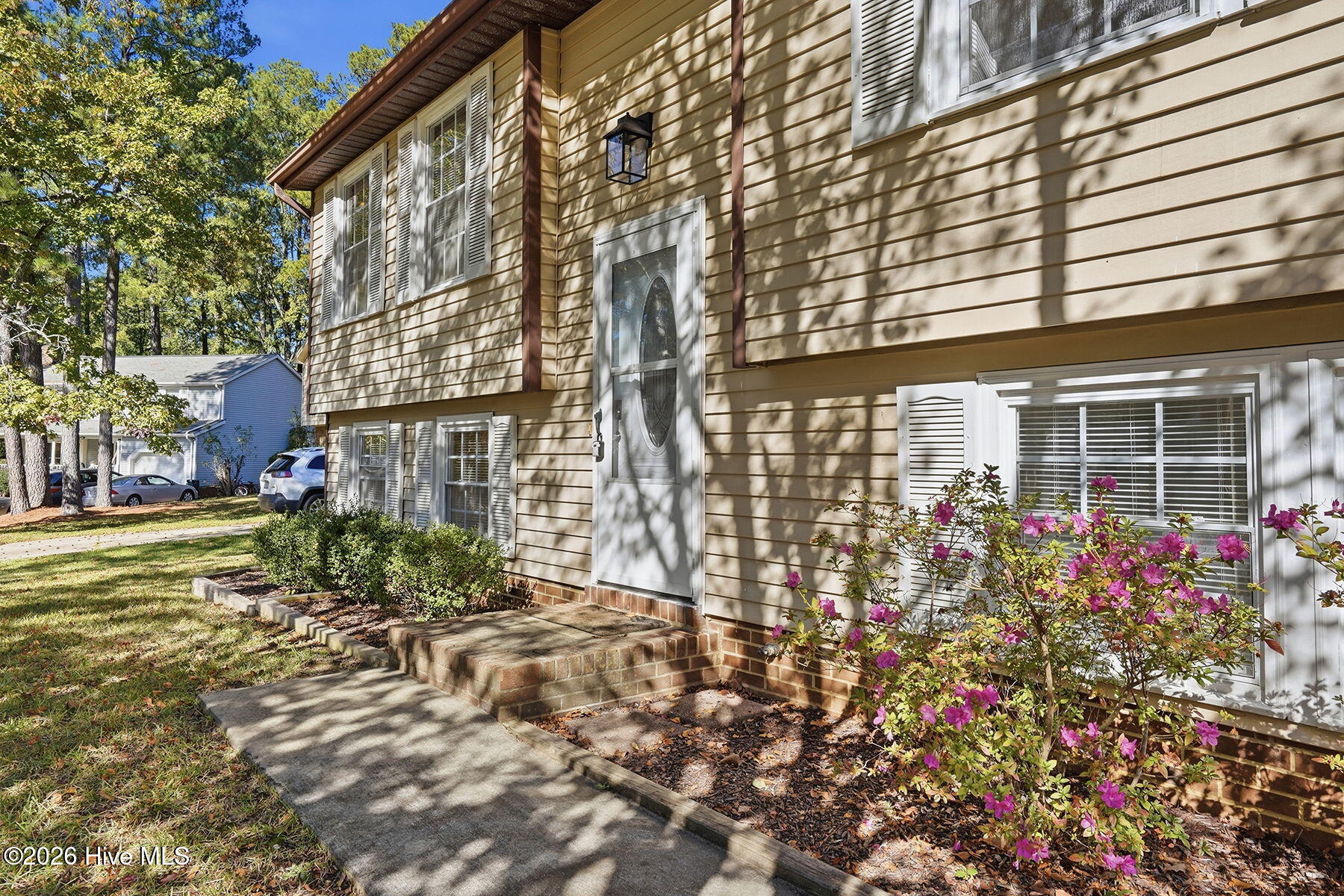 Photo 3 of Single family home for sale at 106 Castle Bay Ct, Cary, NC 27511 | MLS# 100613276 | Listing updated on 2026-10-29