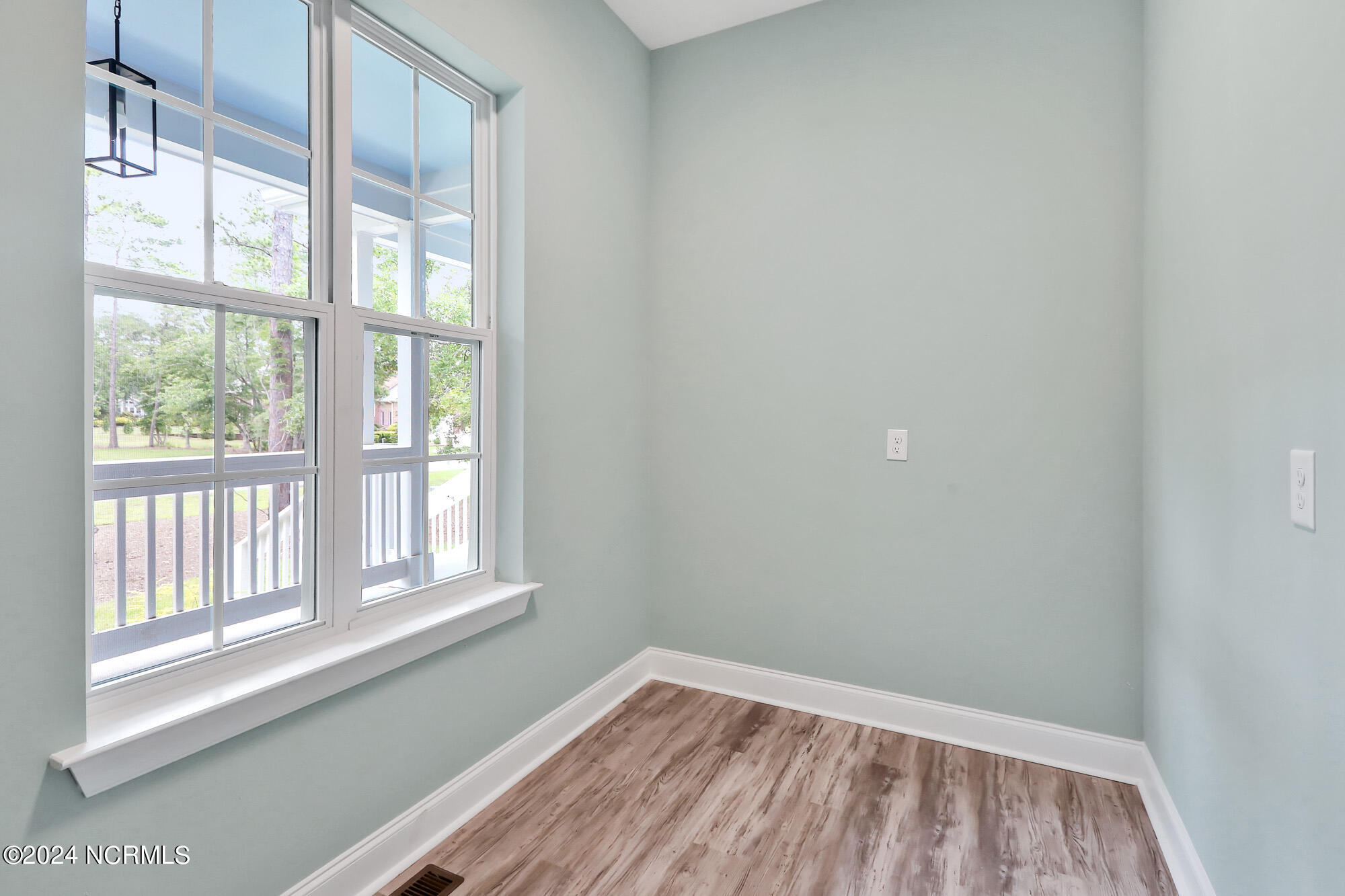 100471538 | Photo 20