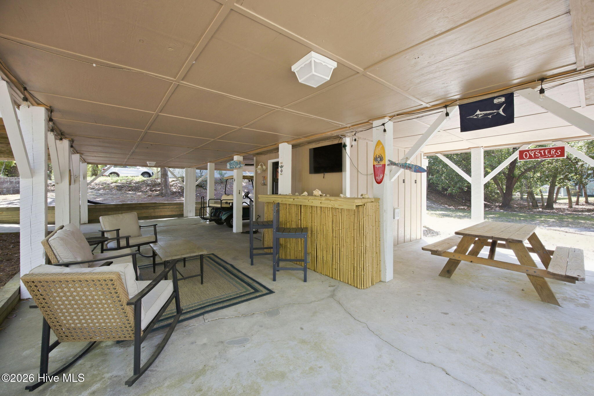 100569426 | Photo 18