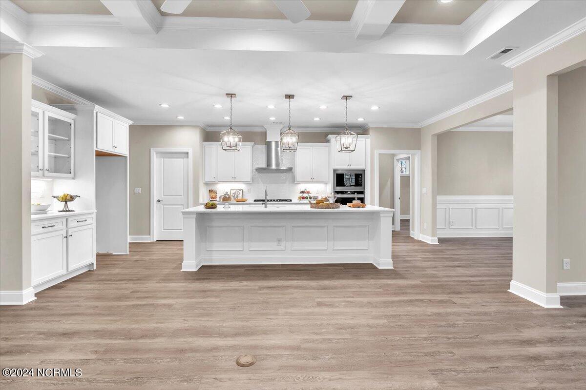 100524155 | Photo 42