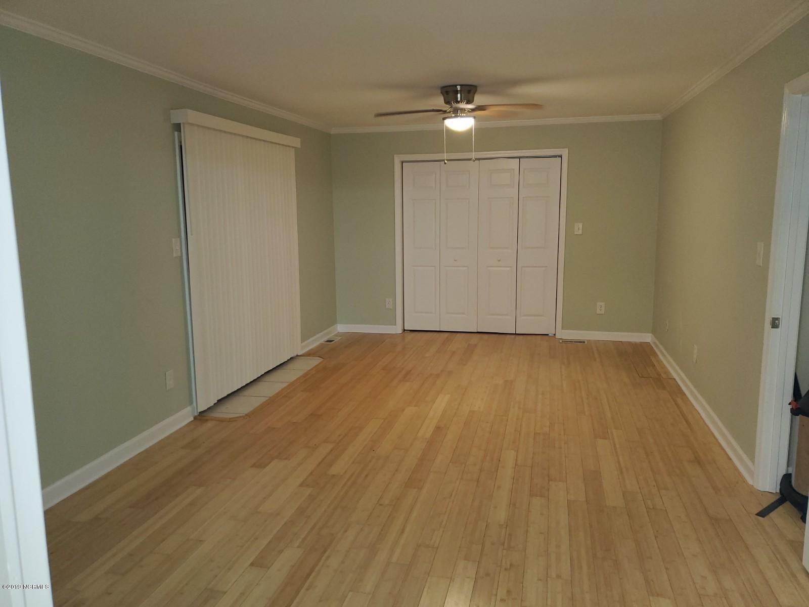 100527470 | Photo 17