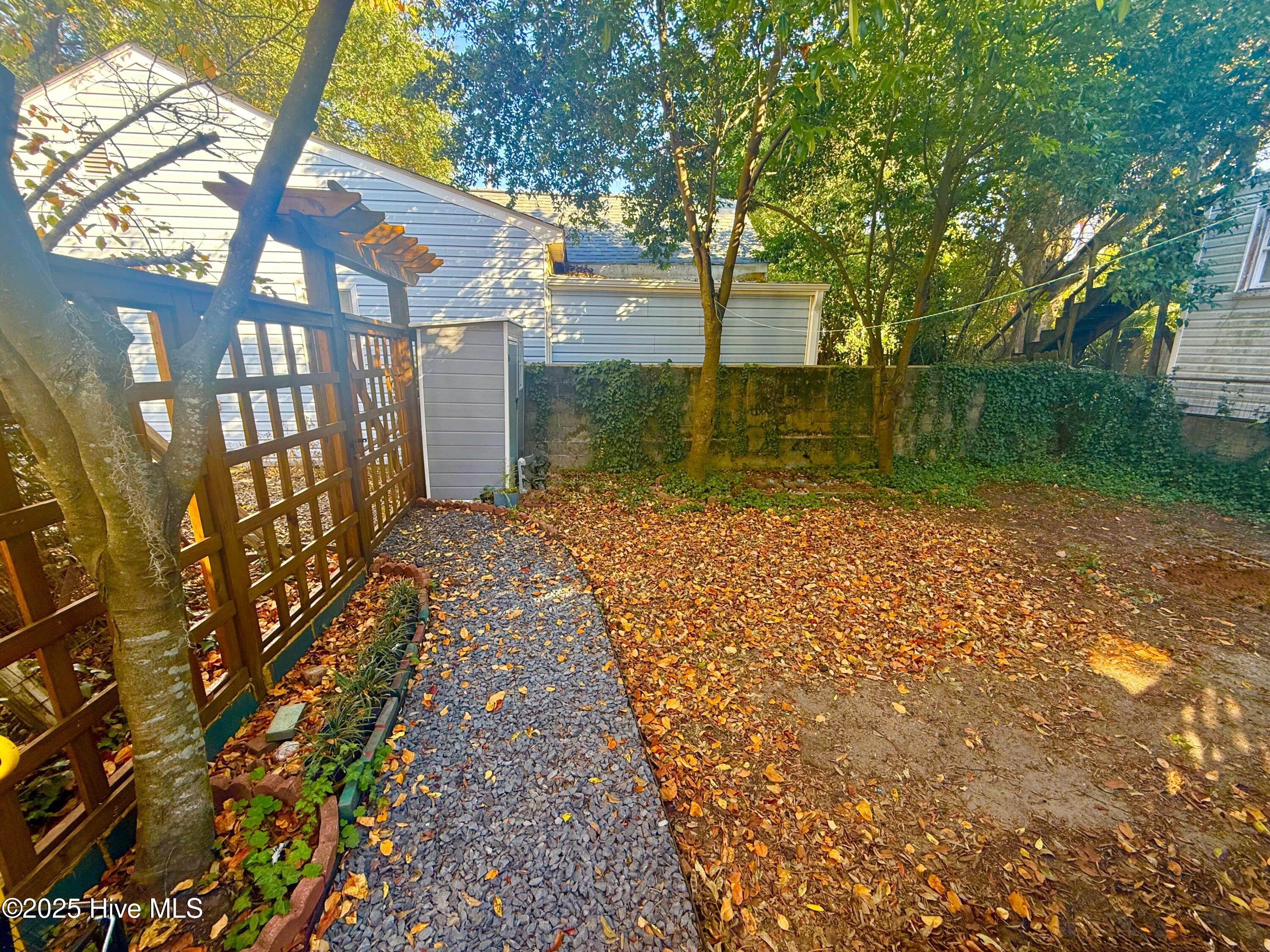 100544093 | Photo 20