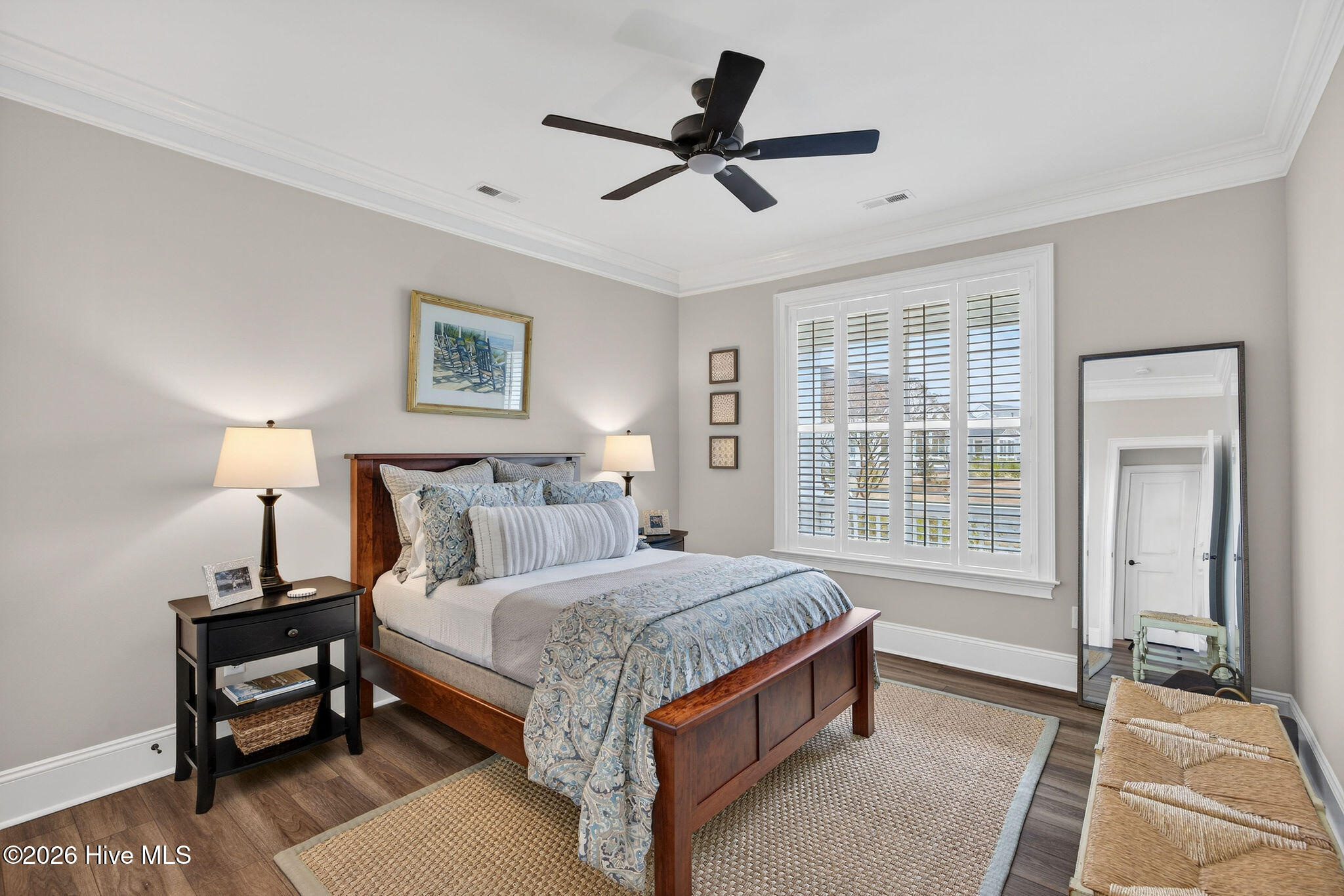 100556819 | Photo 22