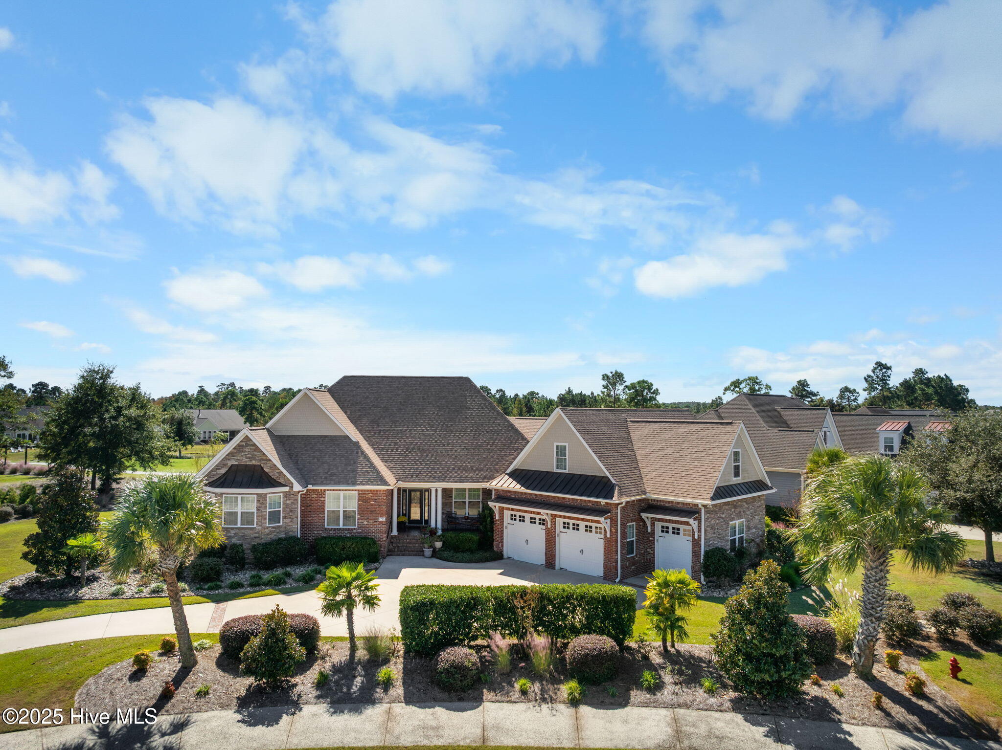 100544684 | Photo 78