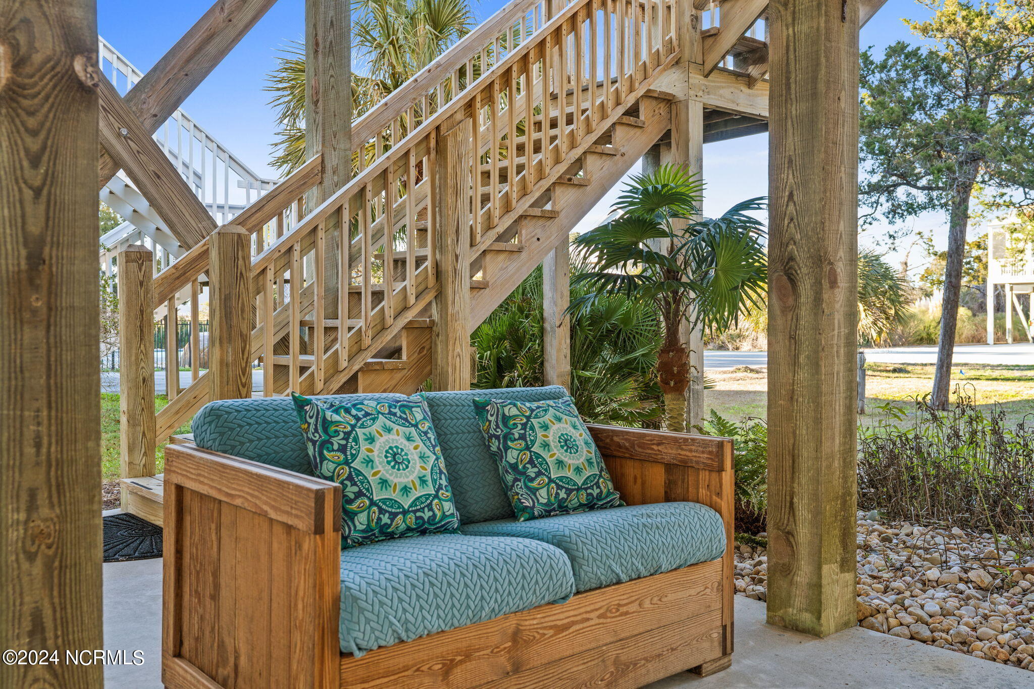 100566939 | Photo 34