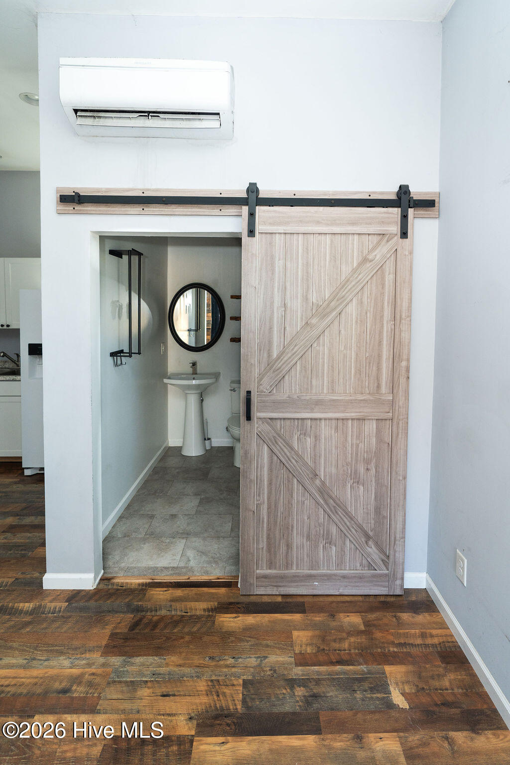 100555159 | Photo 25