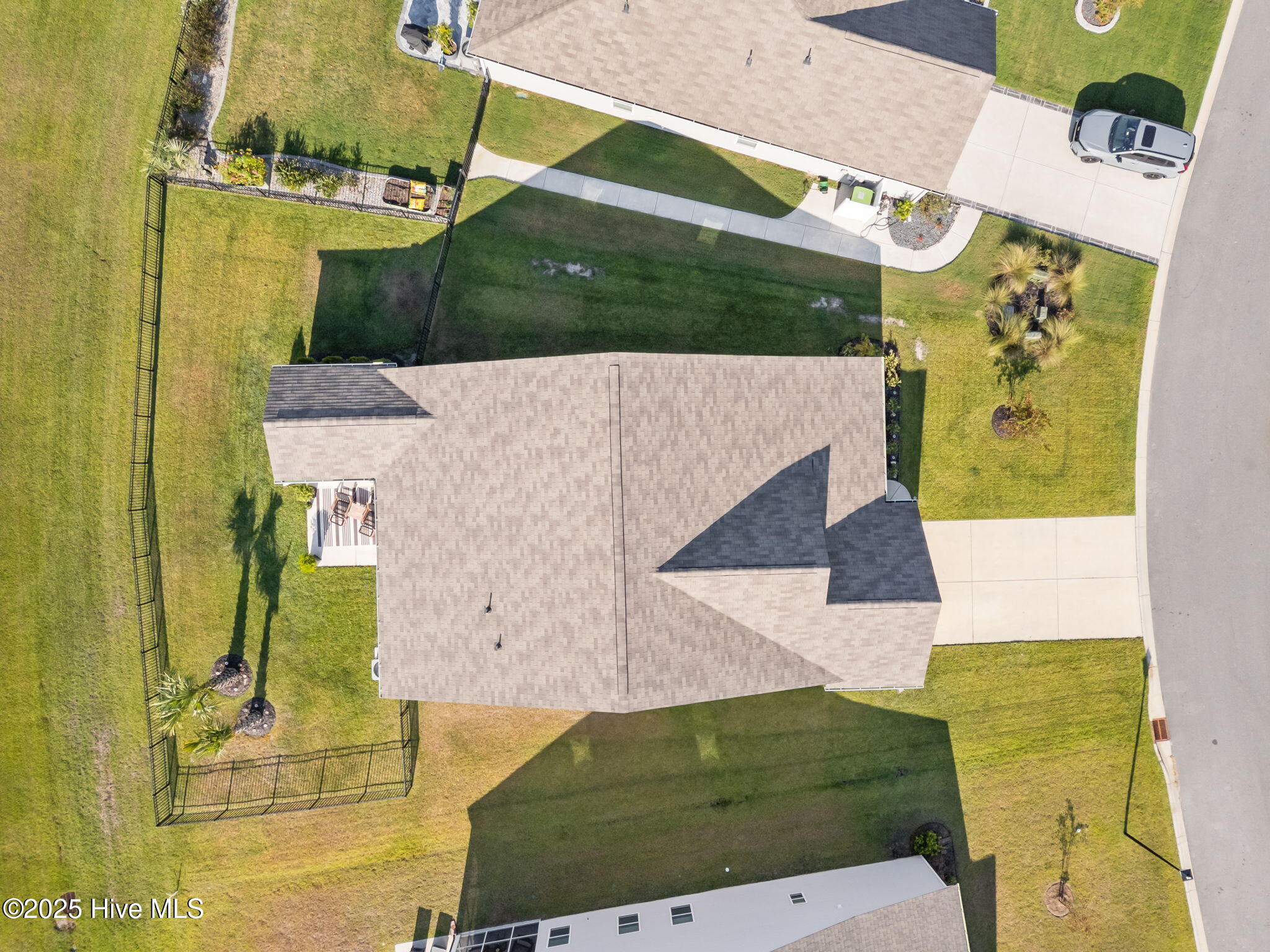 100531839 | Photo 50