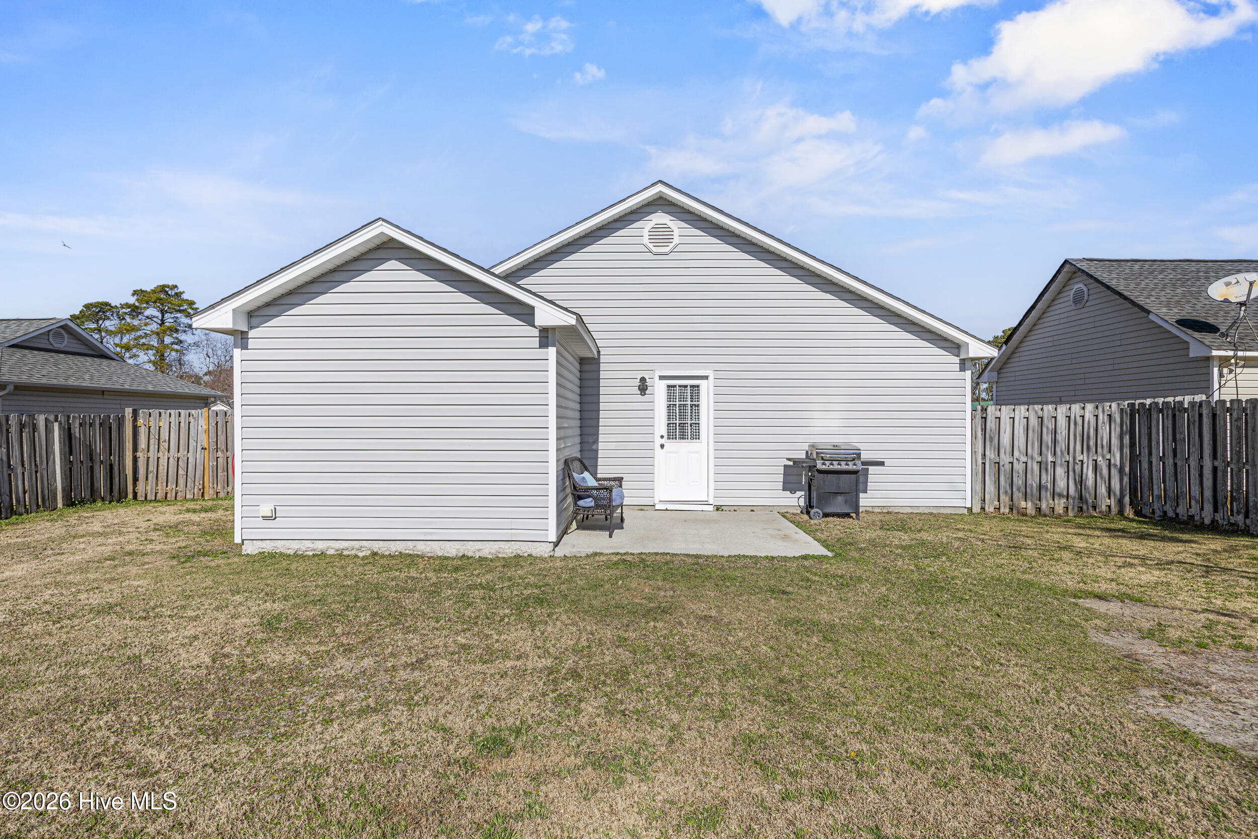 100549886 | Photo 31