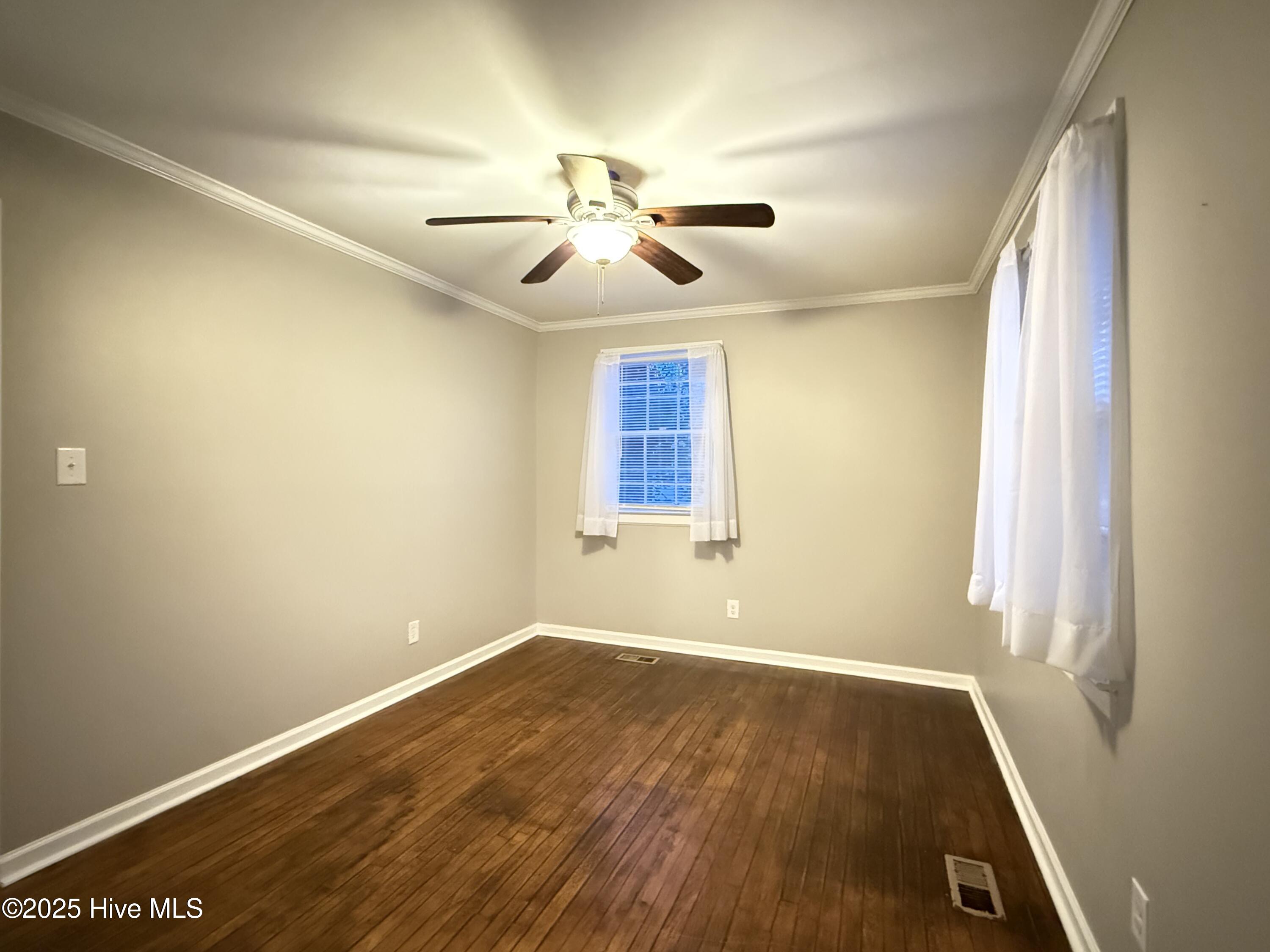 100537874 | Photo 28