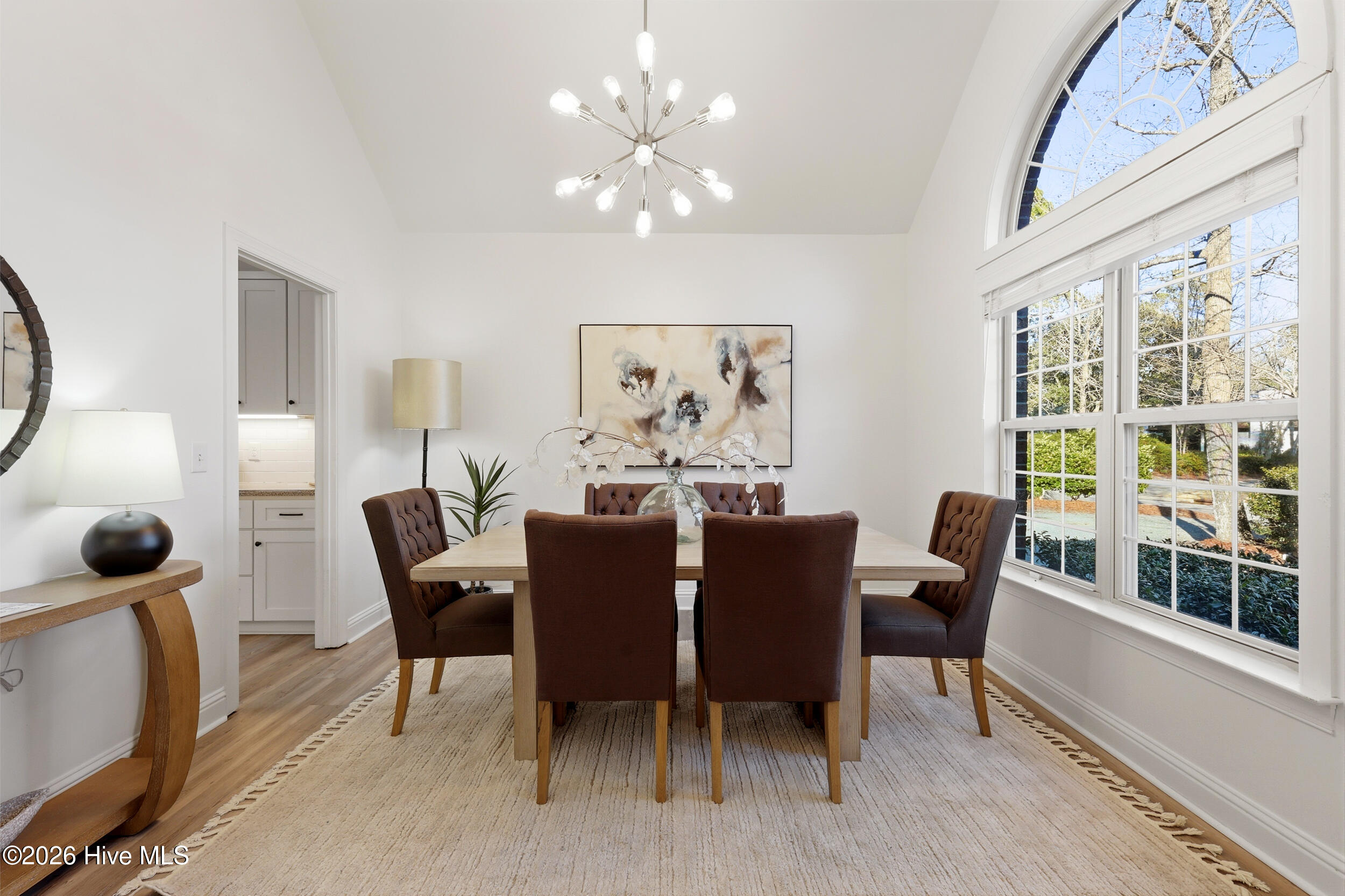 100555563 | Photo 11