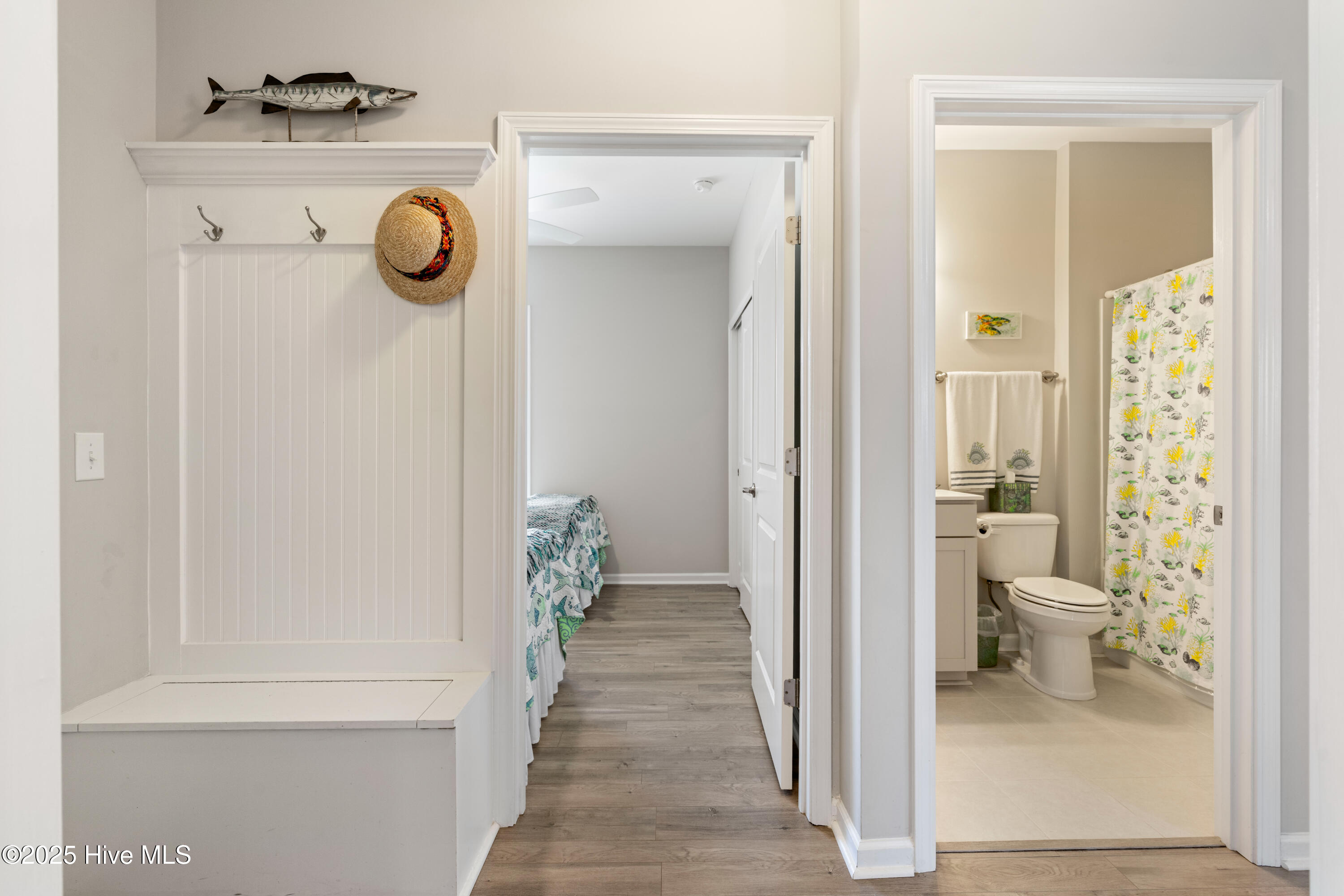 100515849 | Photo 25