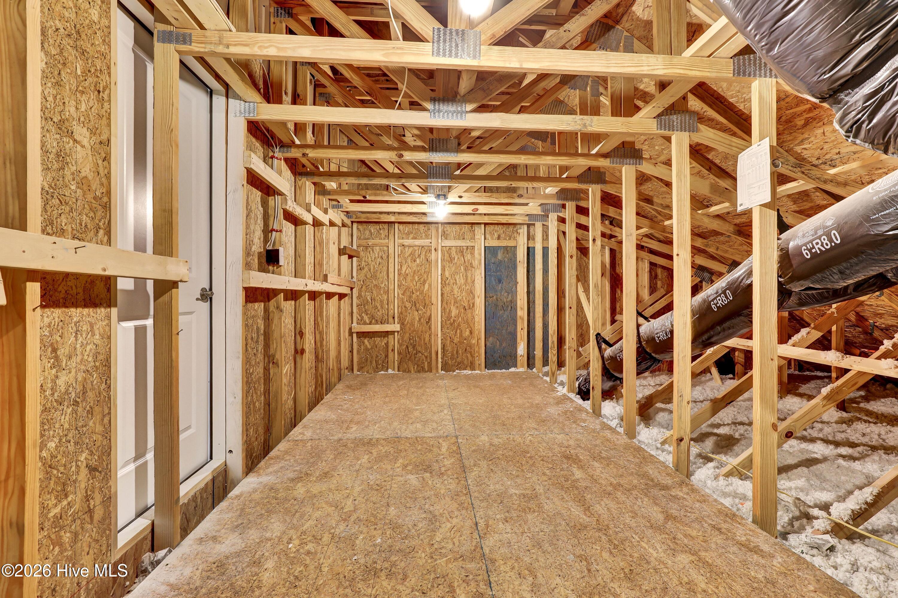 100538907 | Photo 25