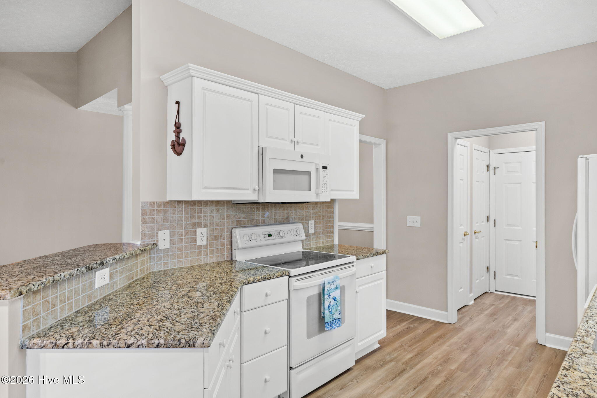 100559407 | Photo 18