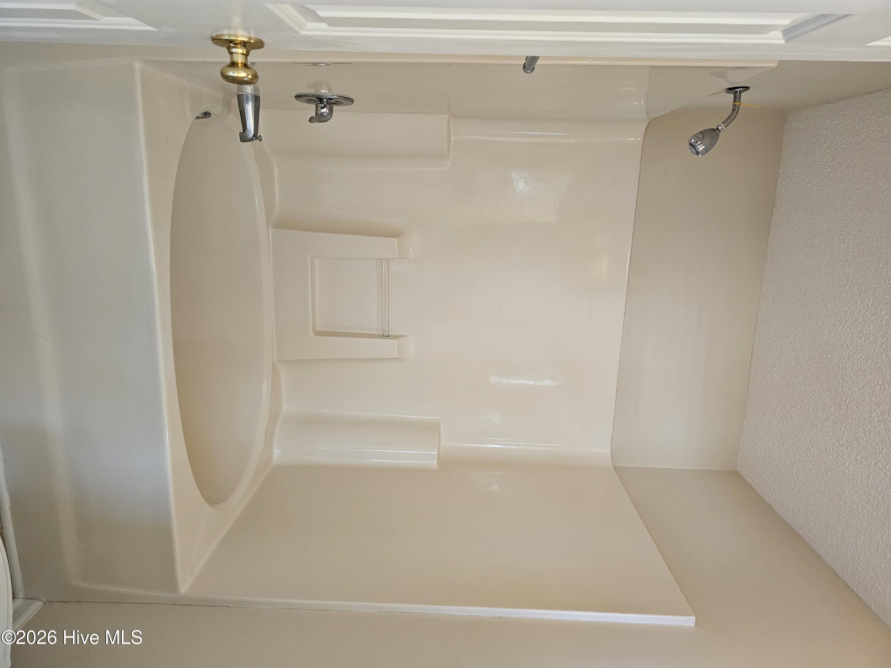 100566879 | Photo 17