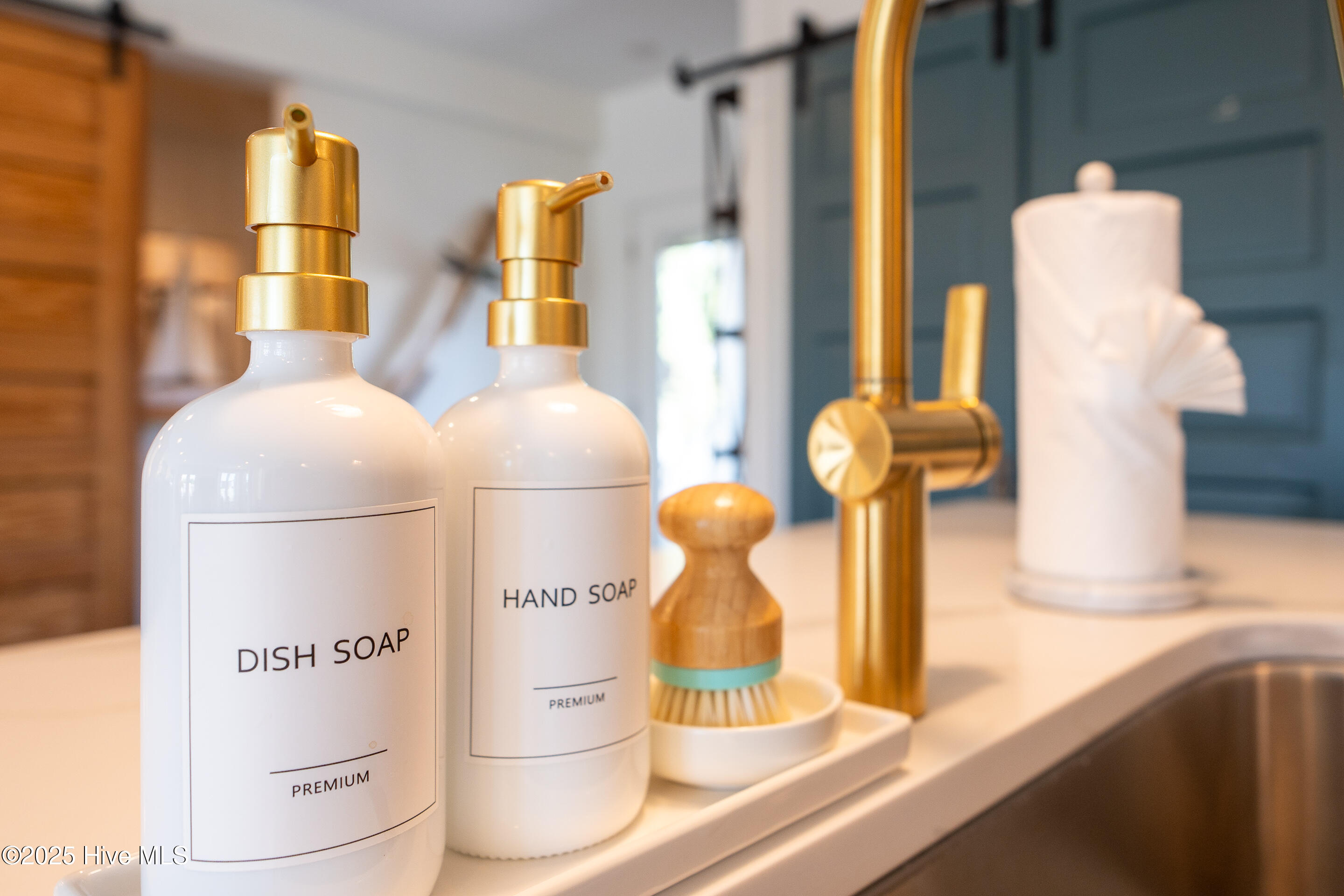 100531828 | Photo 20