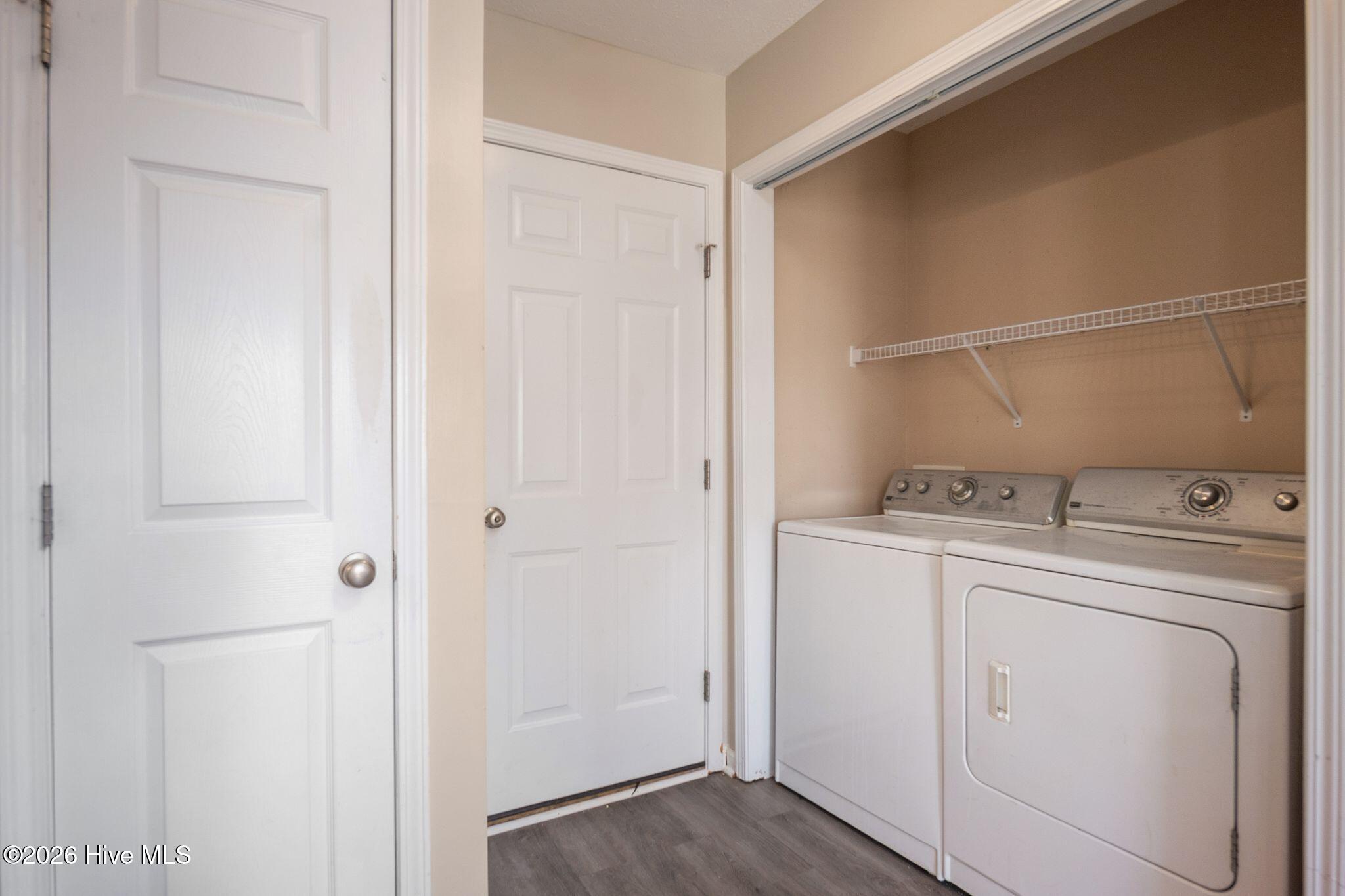 100569961 | Photo 23