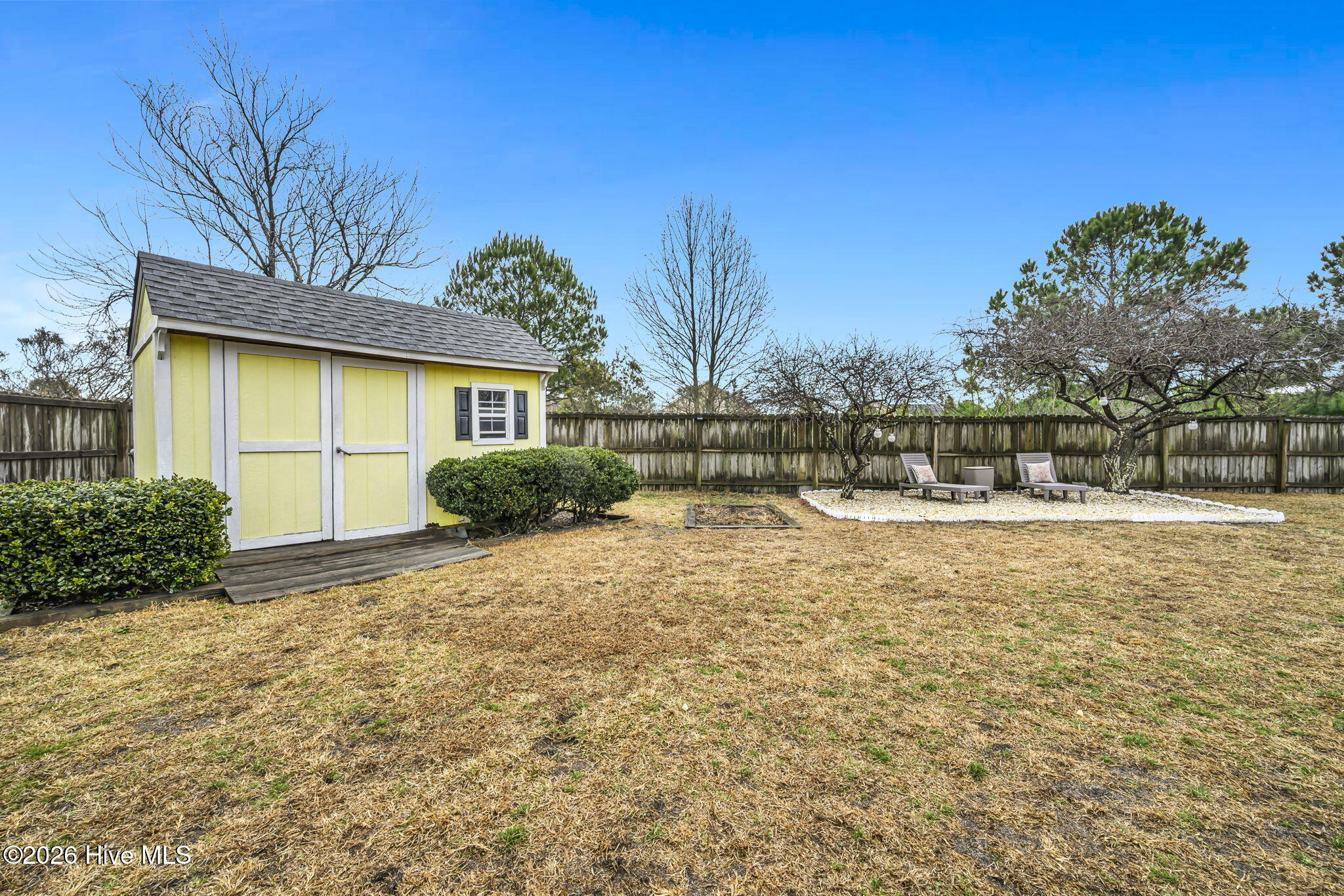 100556201 | Photo 24