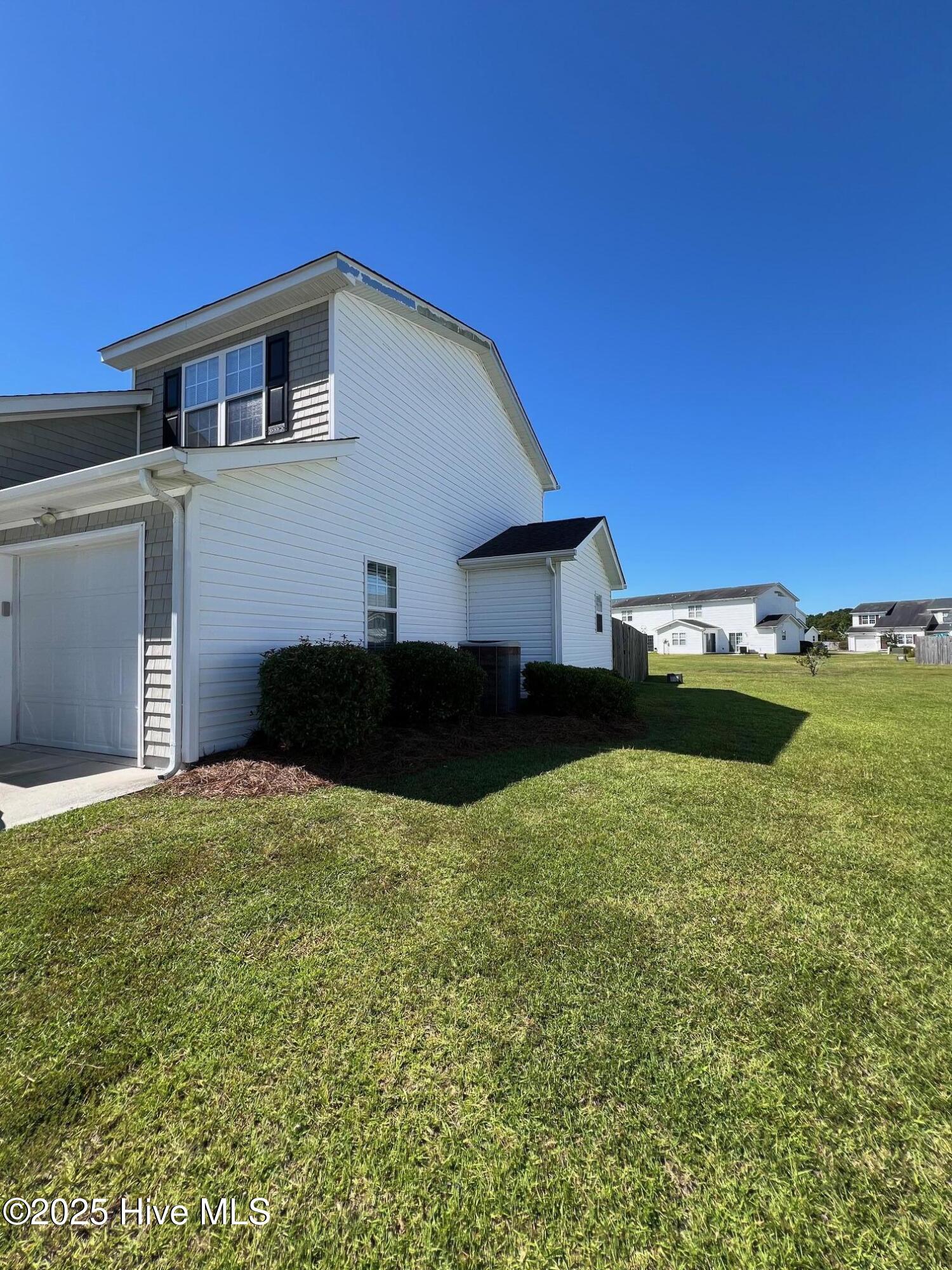137 Jessie Circle, Hubert, NC 28539 – photo 3: 3 Side view