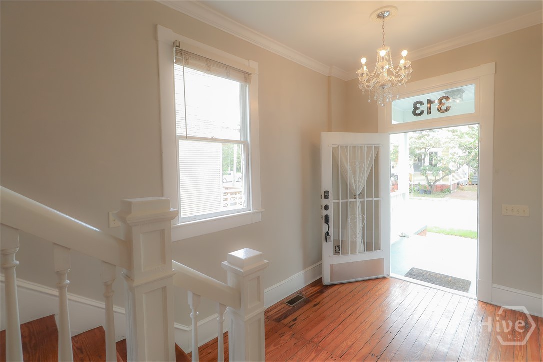Photo 3 of Single family home for sale at 313 W 33rd Street, Savannah, GA 31401 | MLS# SA366038 | Listing updated on 2026-10-08
