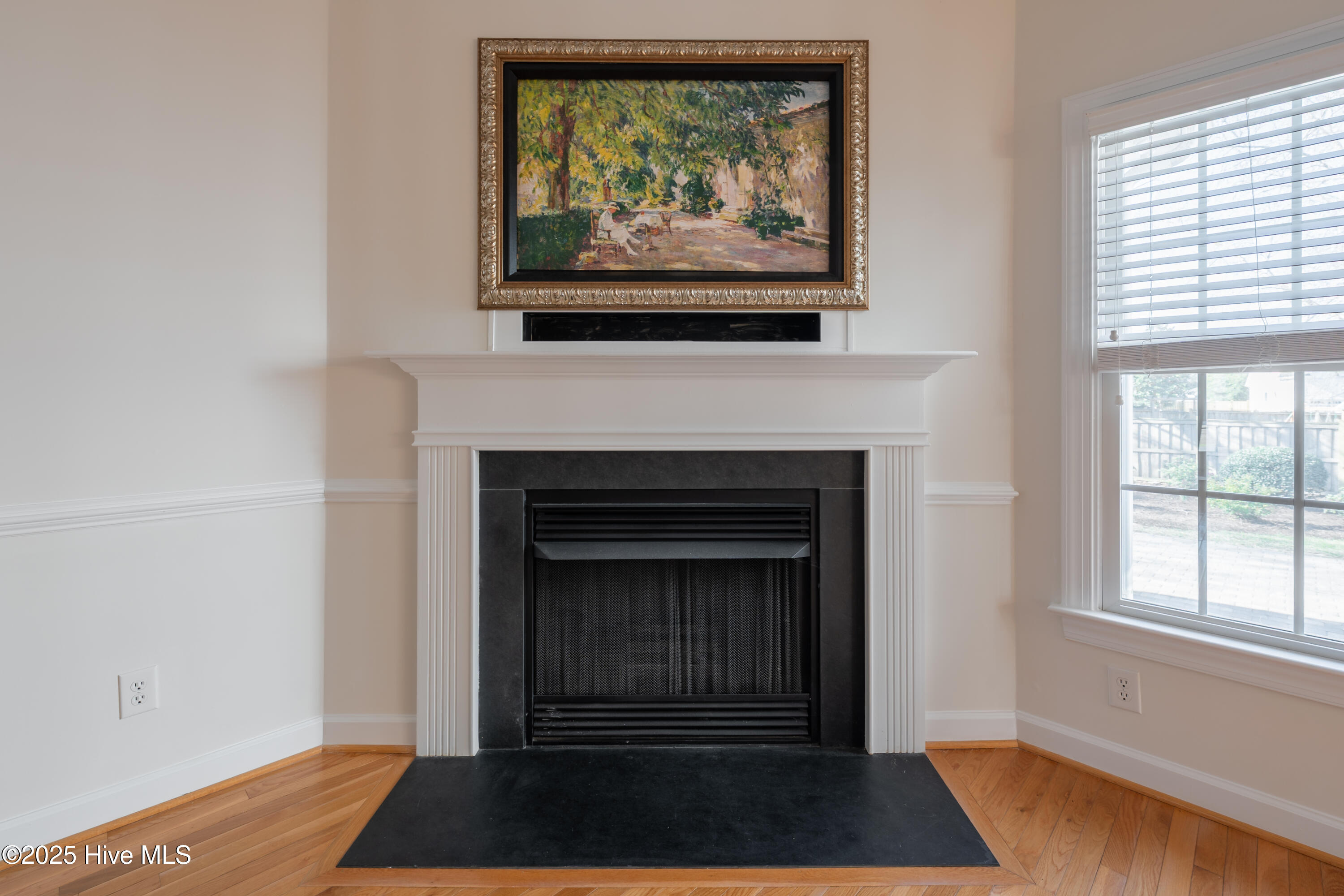 100497692 | Photo 14