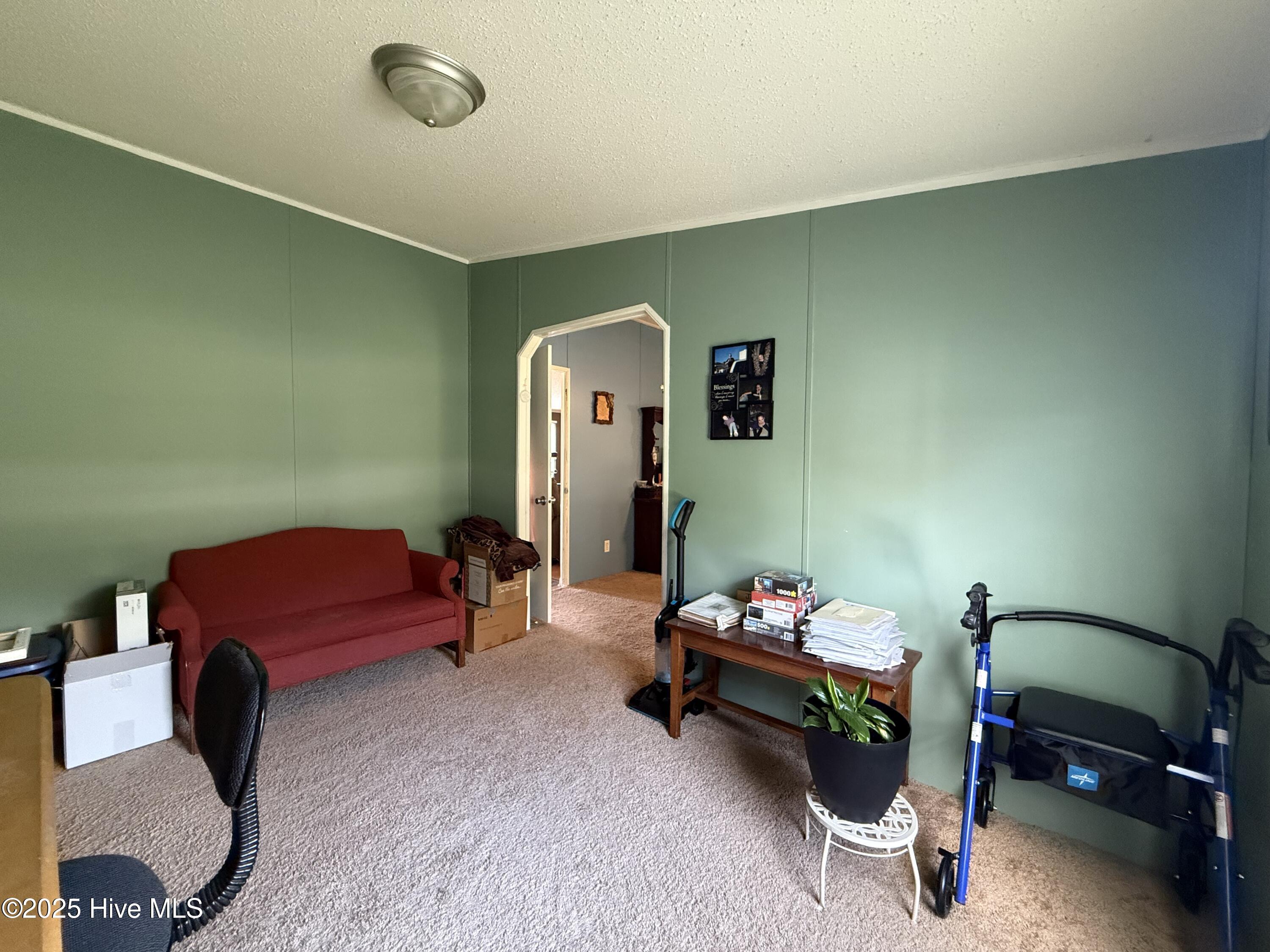 100502105 | Photo 37