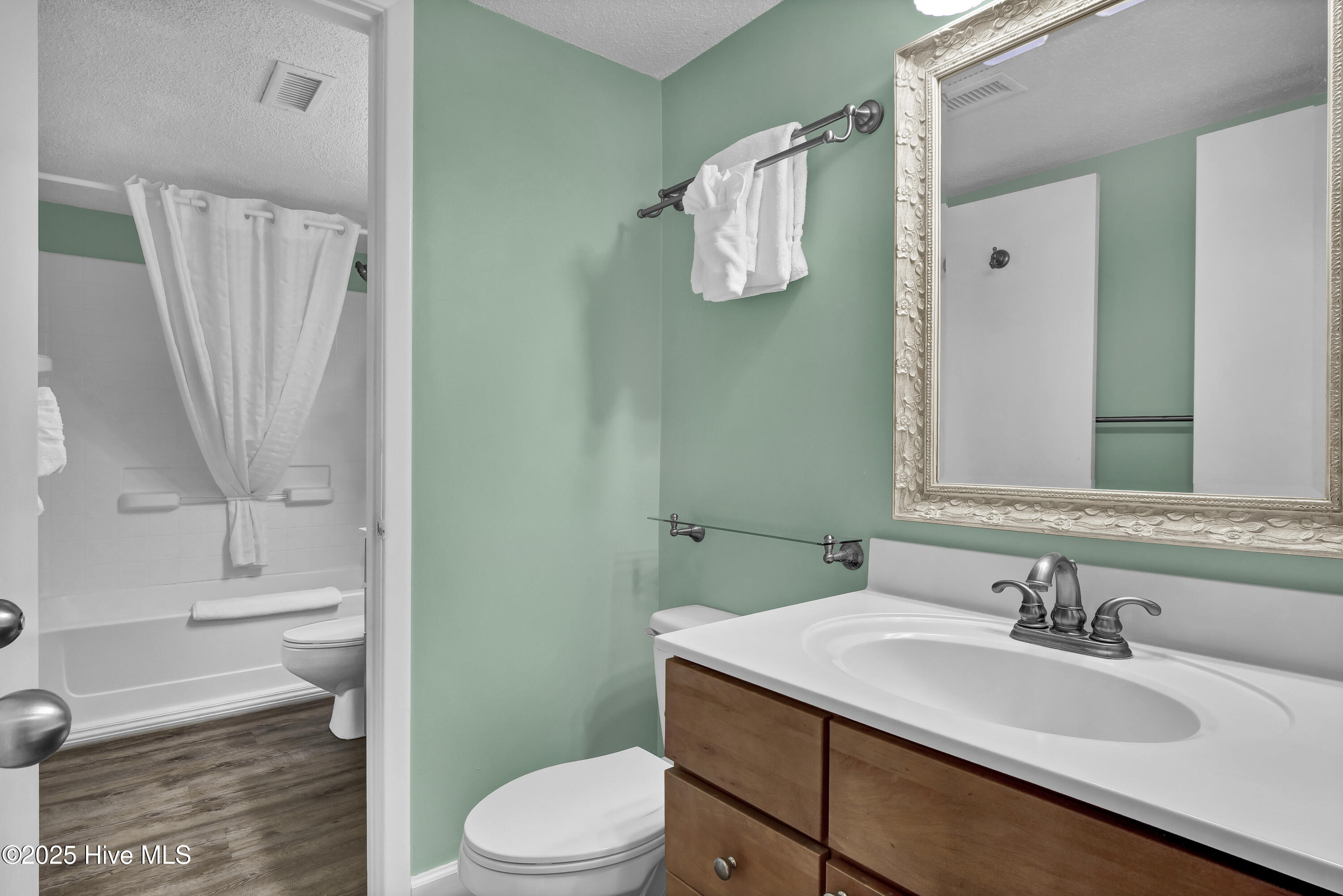 100530116 | Photo 20