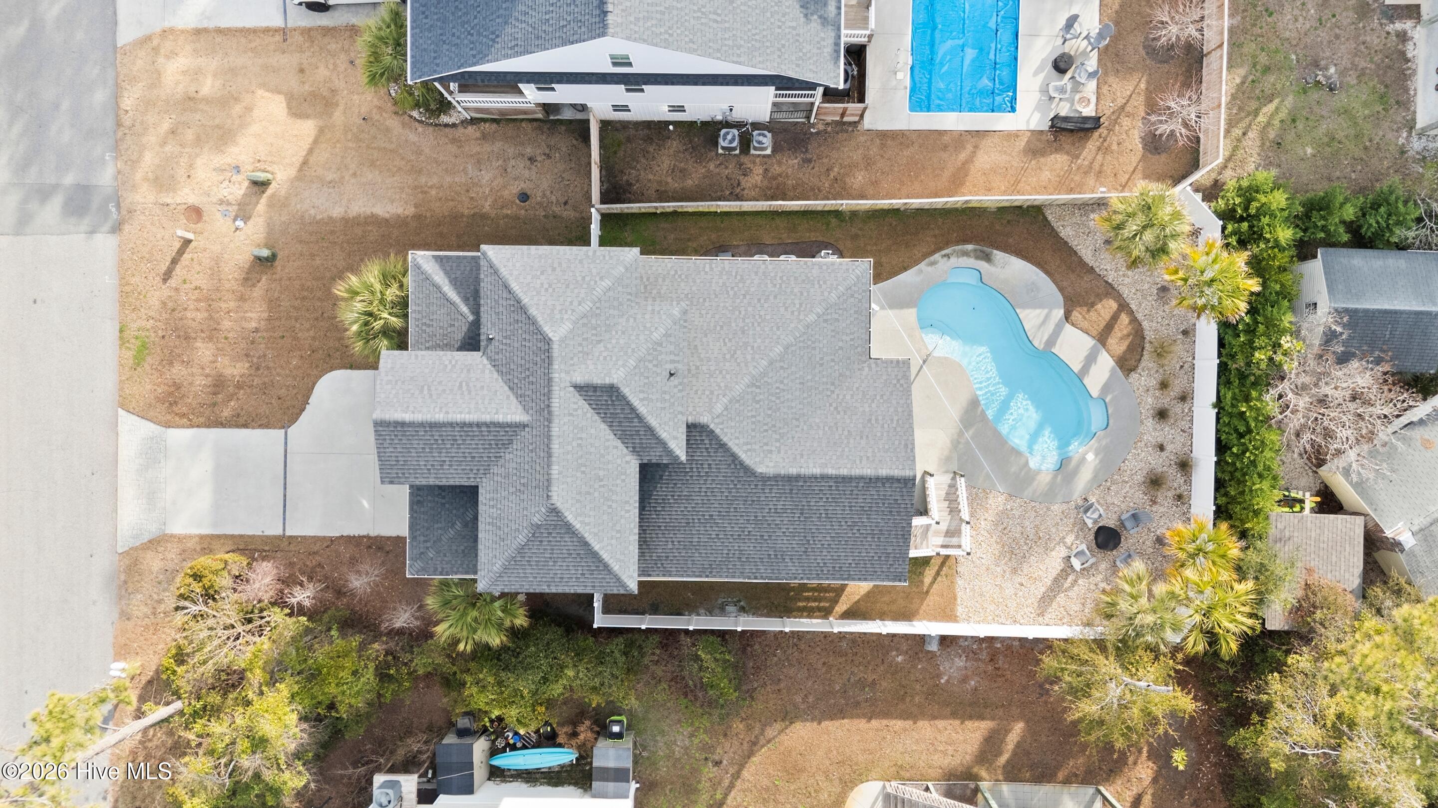 100548444 | Photo 85