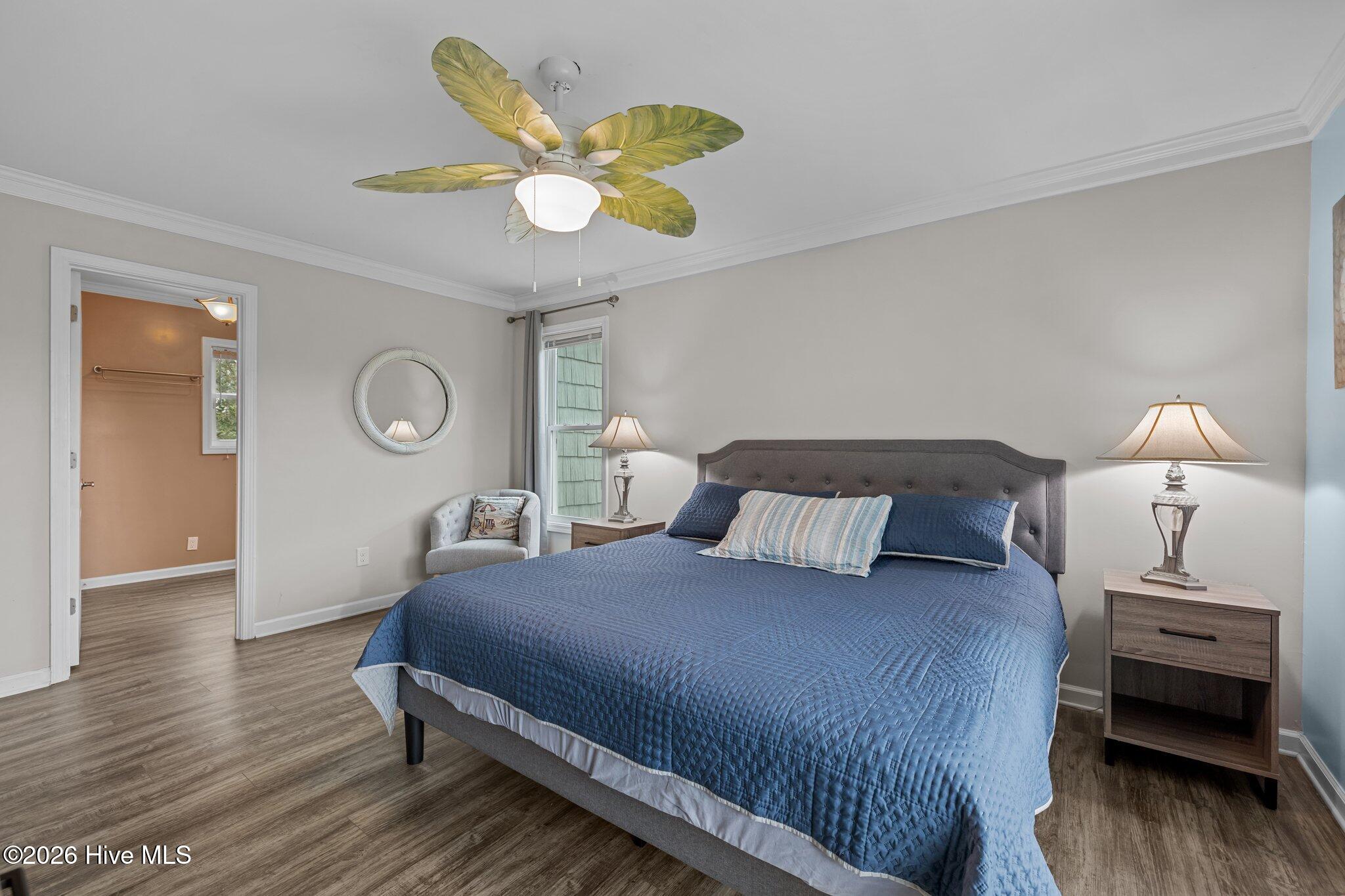 100565802 | Photo 14